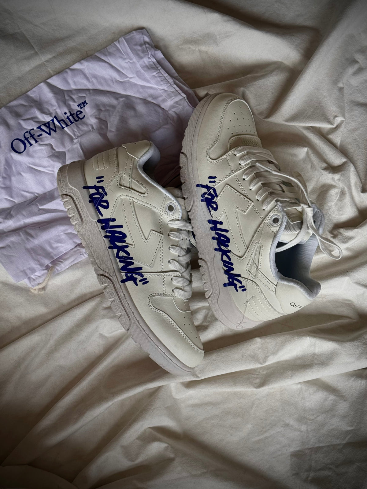 OFF-WHITE Out Of Office OOO Low Tops
For Walking White