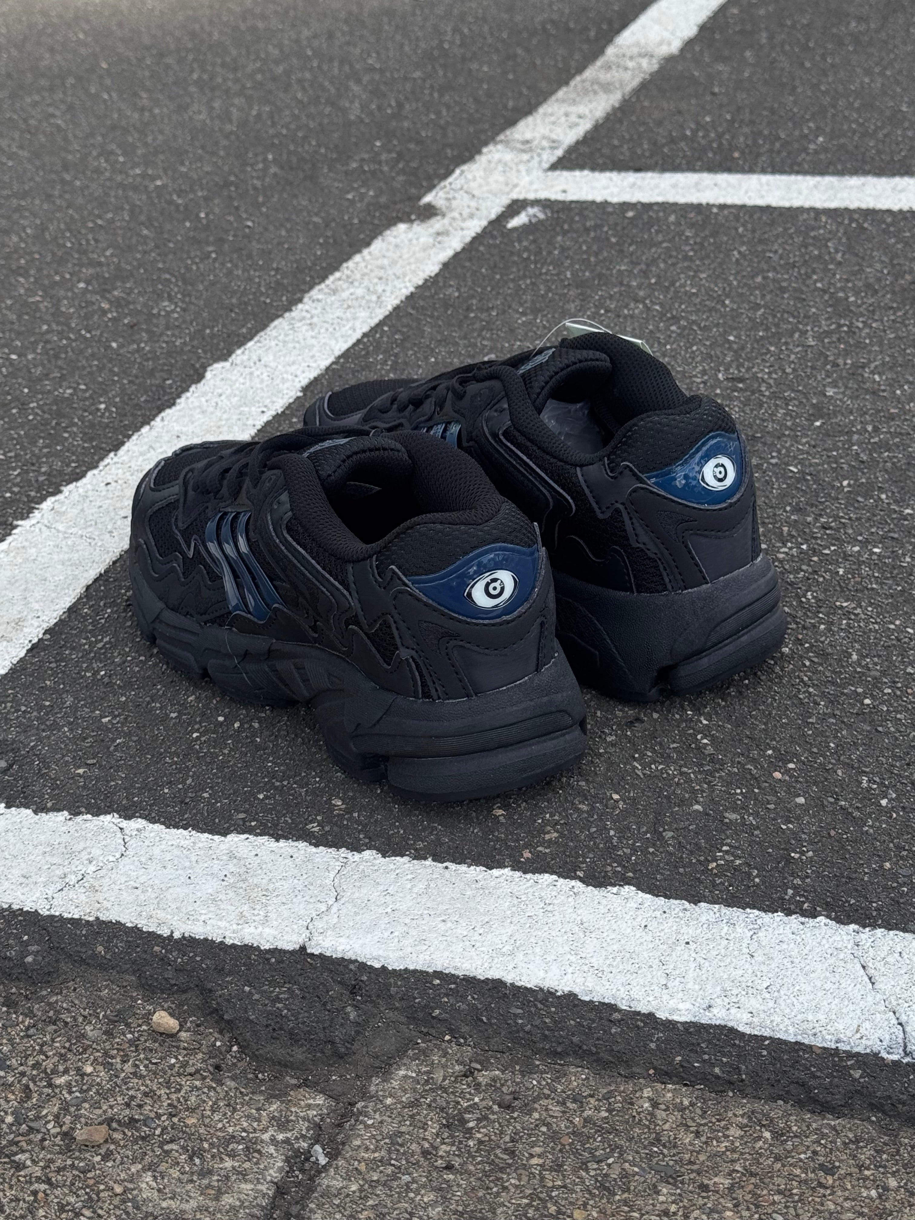 adidas Response CL Bad Bunny “negro”