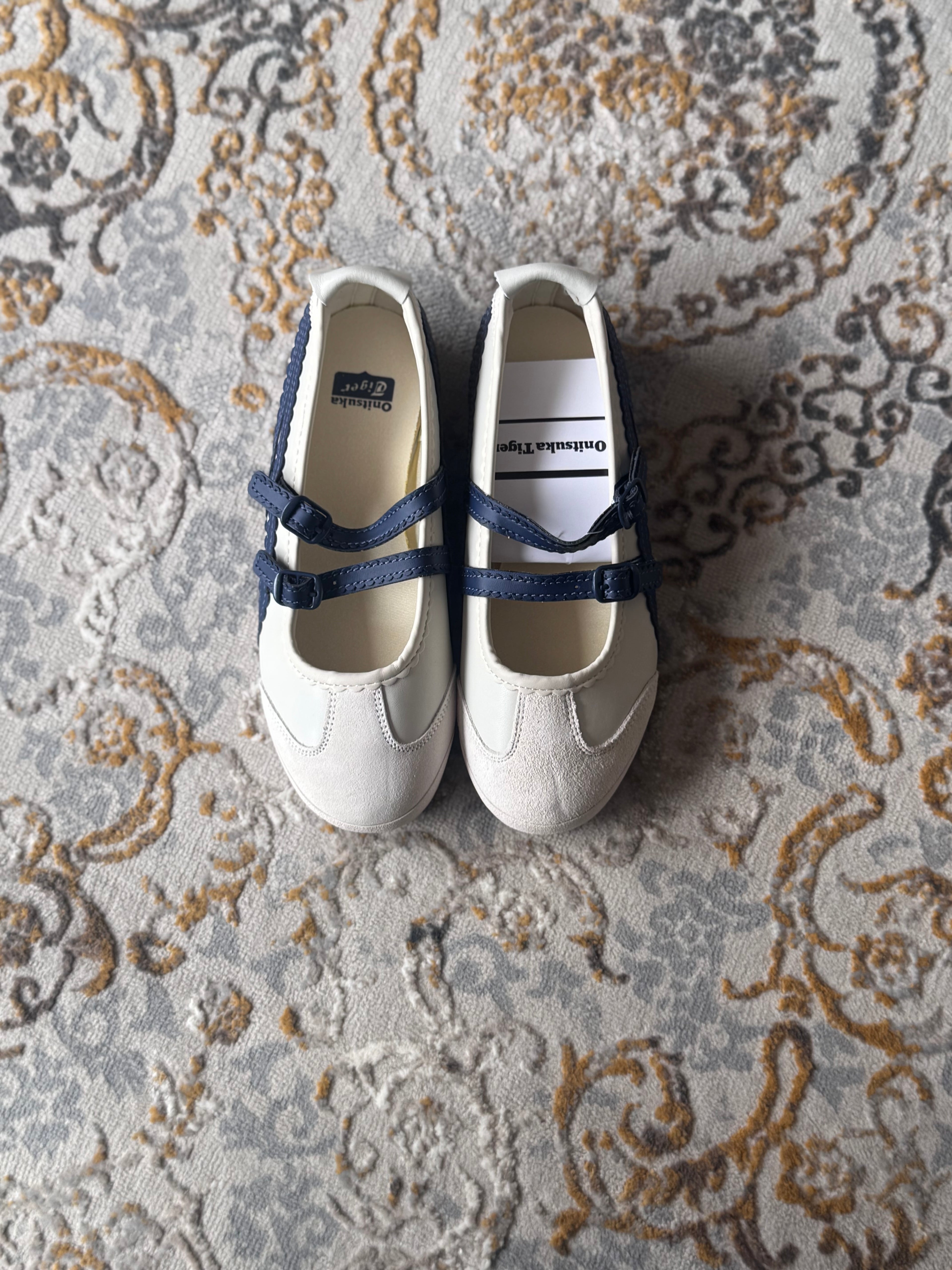 Onitsuka Tiger ballet Flats “blanco azul “