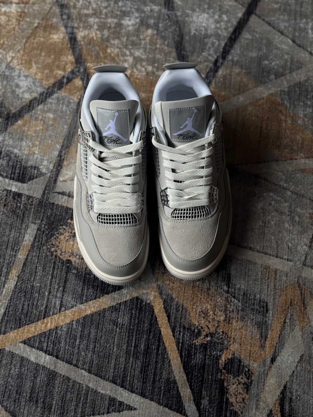 Nike Air Jordan 4 “frozen”