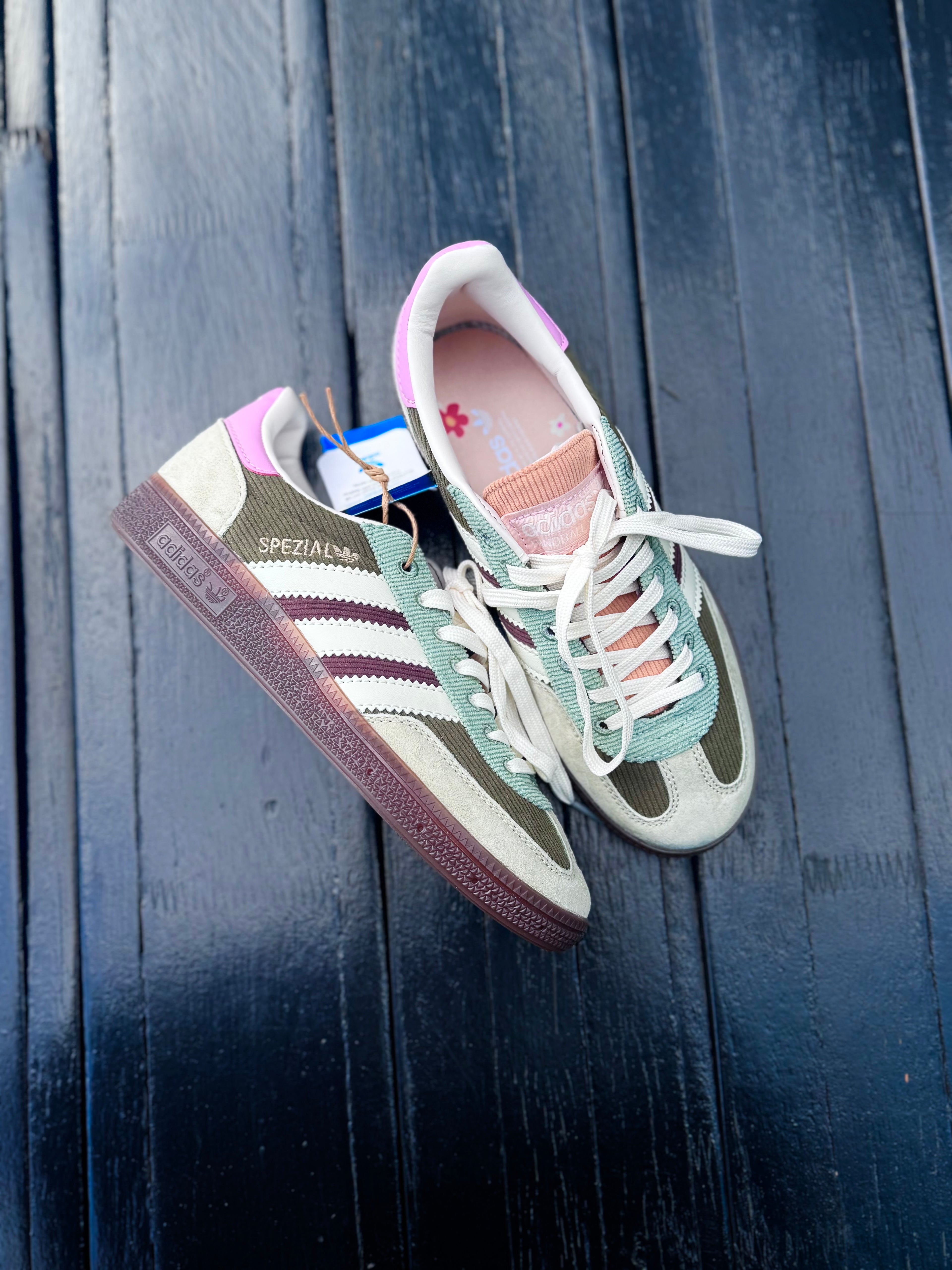 Adidas spezial