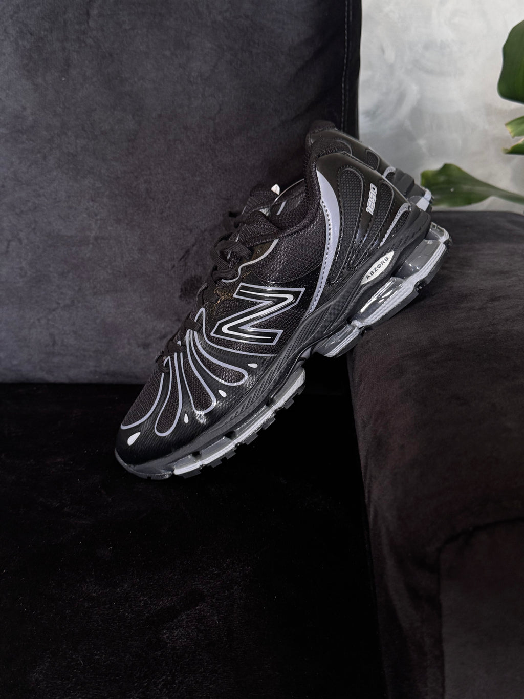 New balance 1890 abzorb “black”