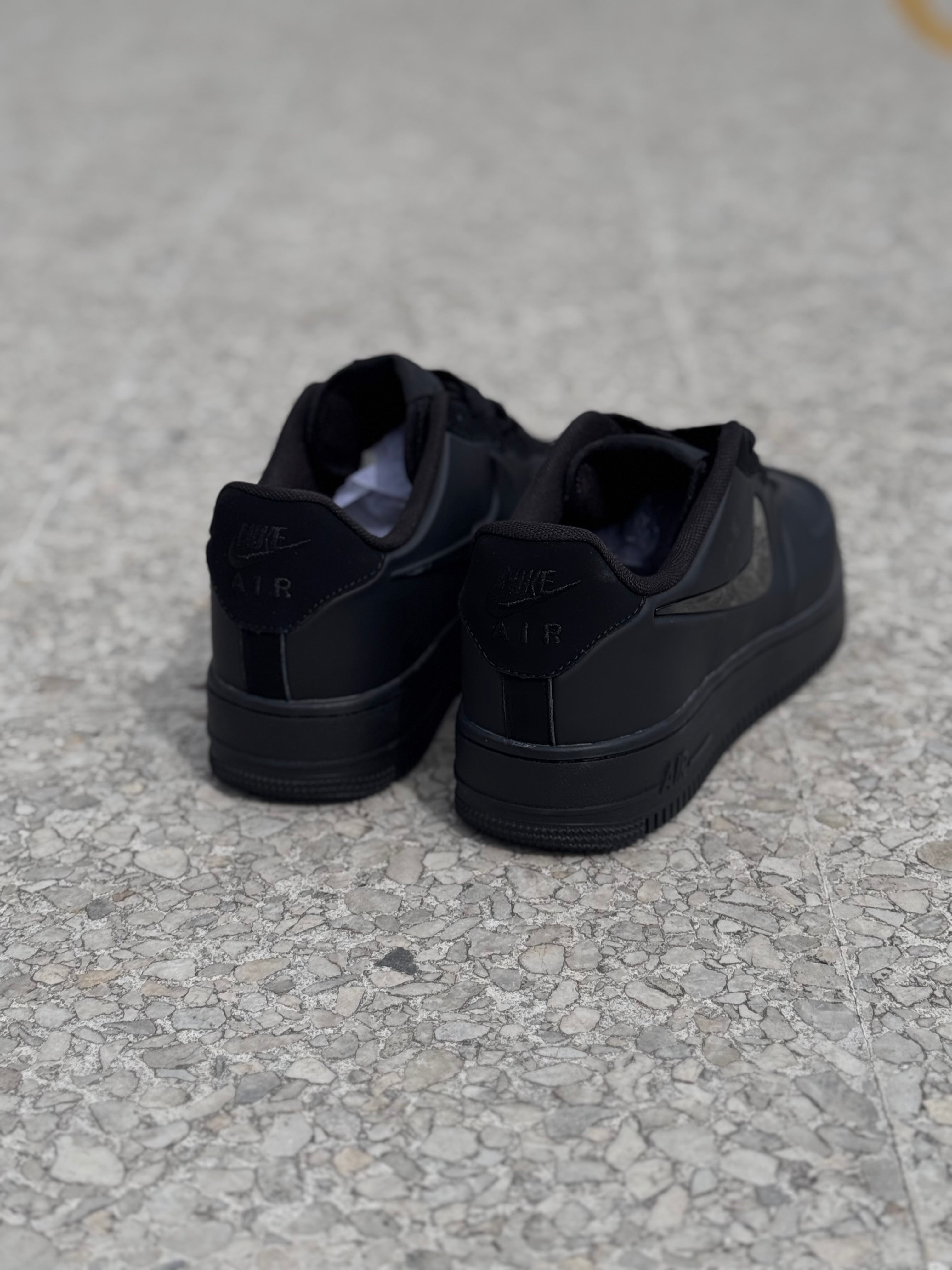 Nike air force One negra