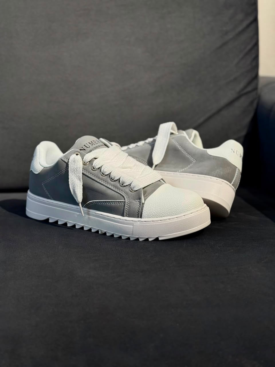 Numeris “white grey”