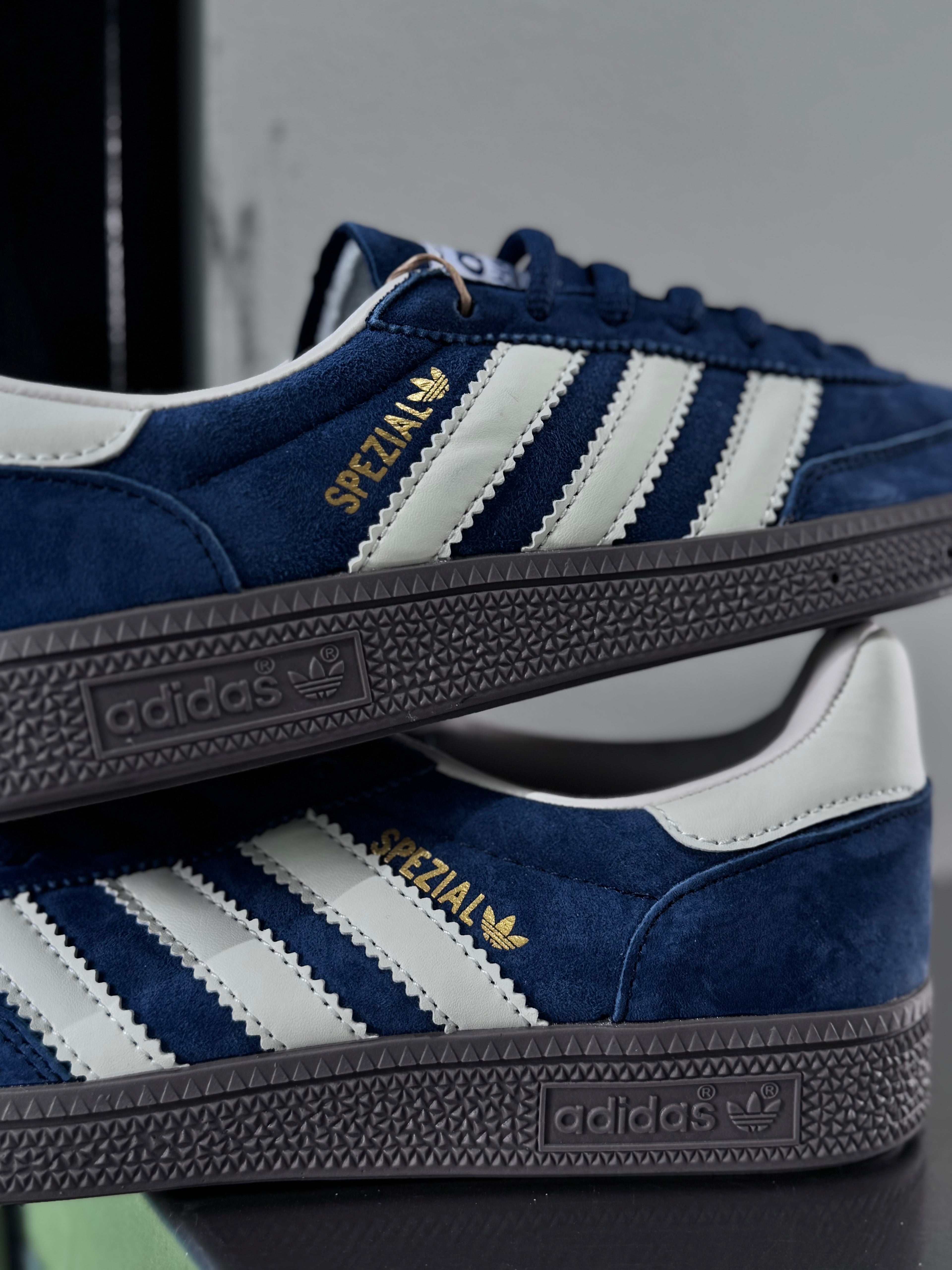 Adidas spezial “navy”