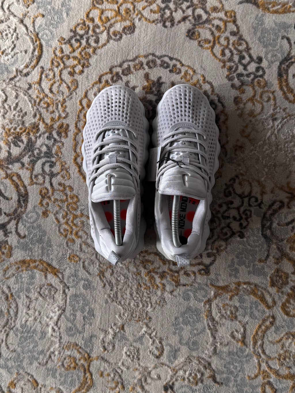 Nike mind 002 “gris”