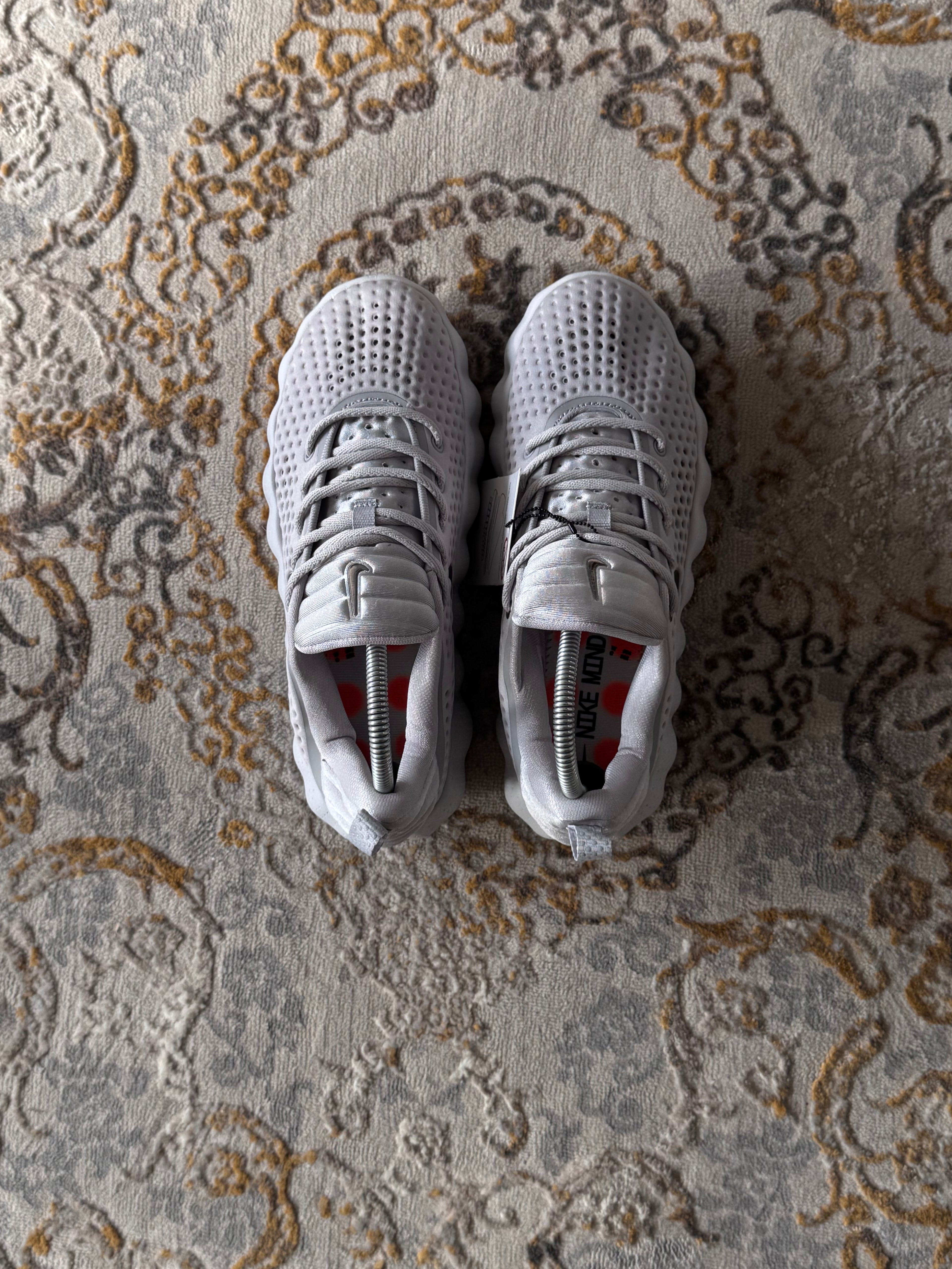 Nike mind 002 “gris”