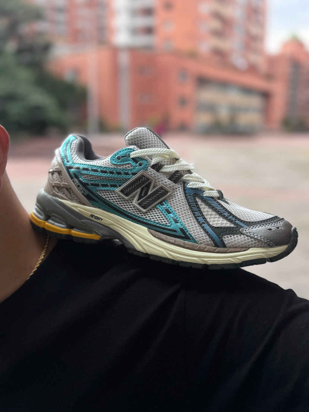 New Balance 1906 R