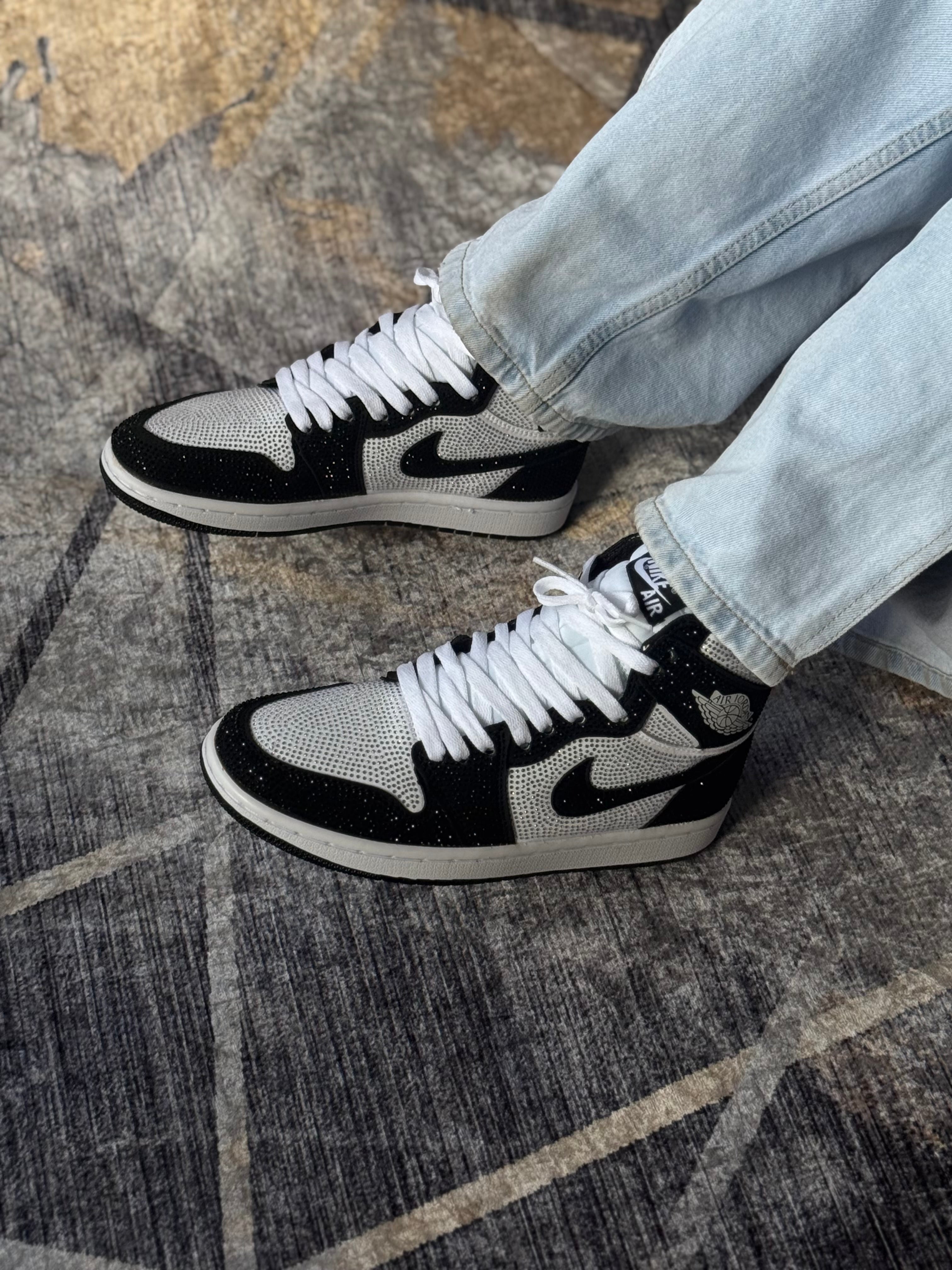 Nike Jordan 1 panda x swarovski