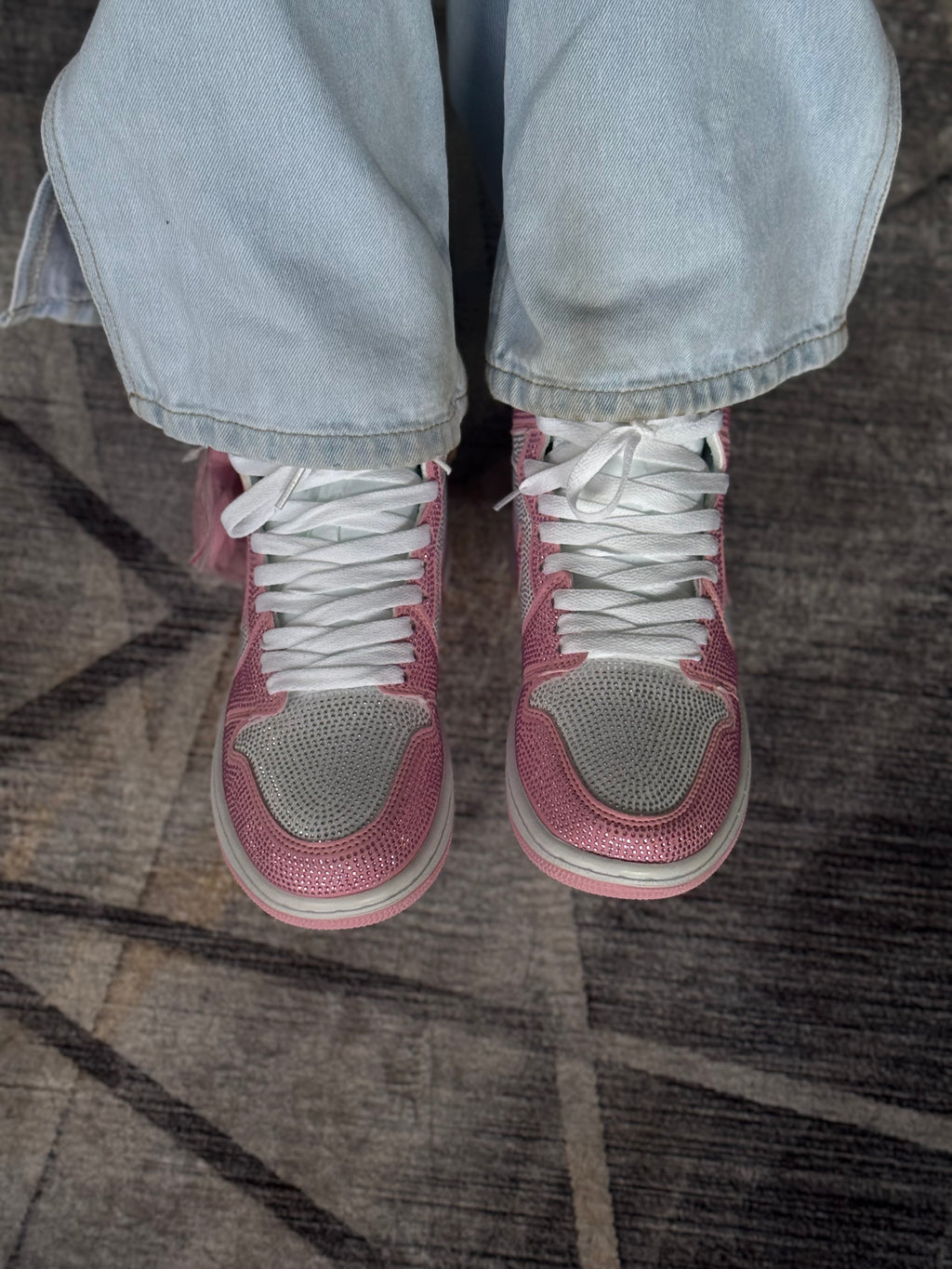 Air Jordan 1 pink x swarovski