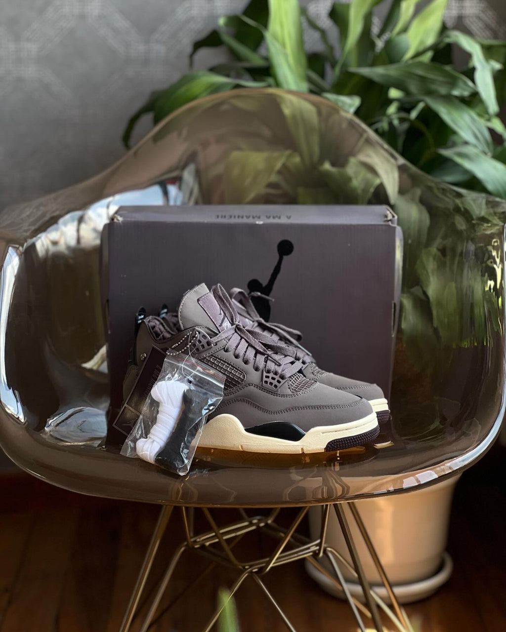 Nike Jordan 4 x “ama maniere”