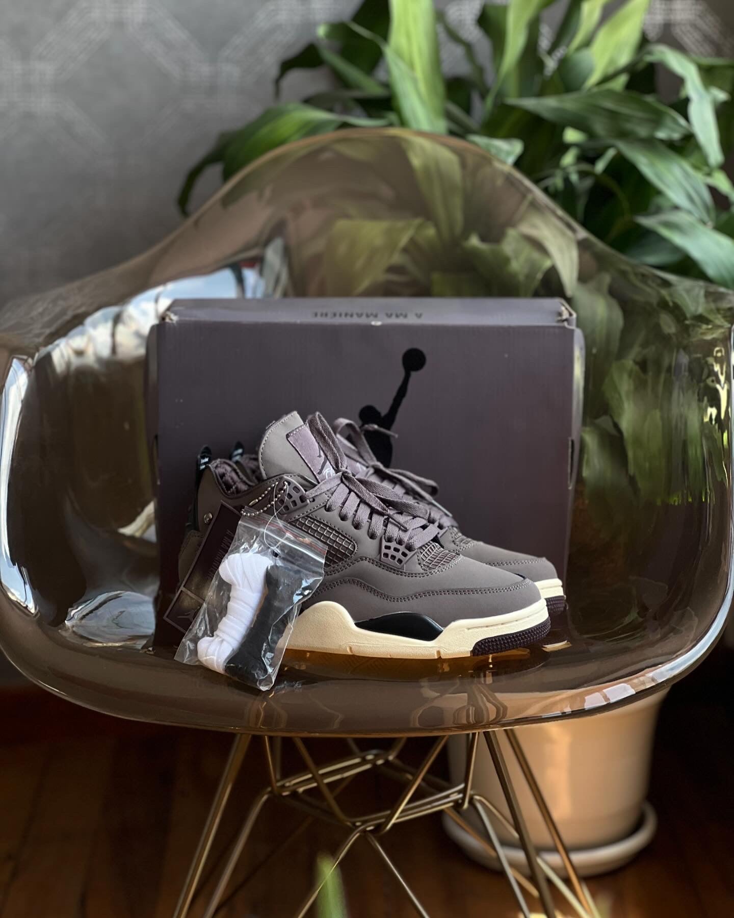 Nike Jordan 4 x “ama maniere”