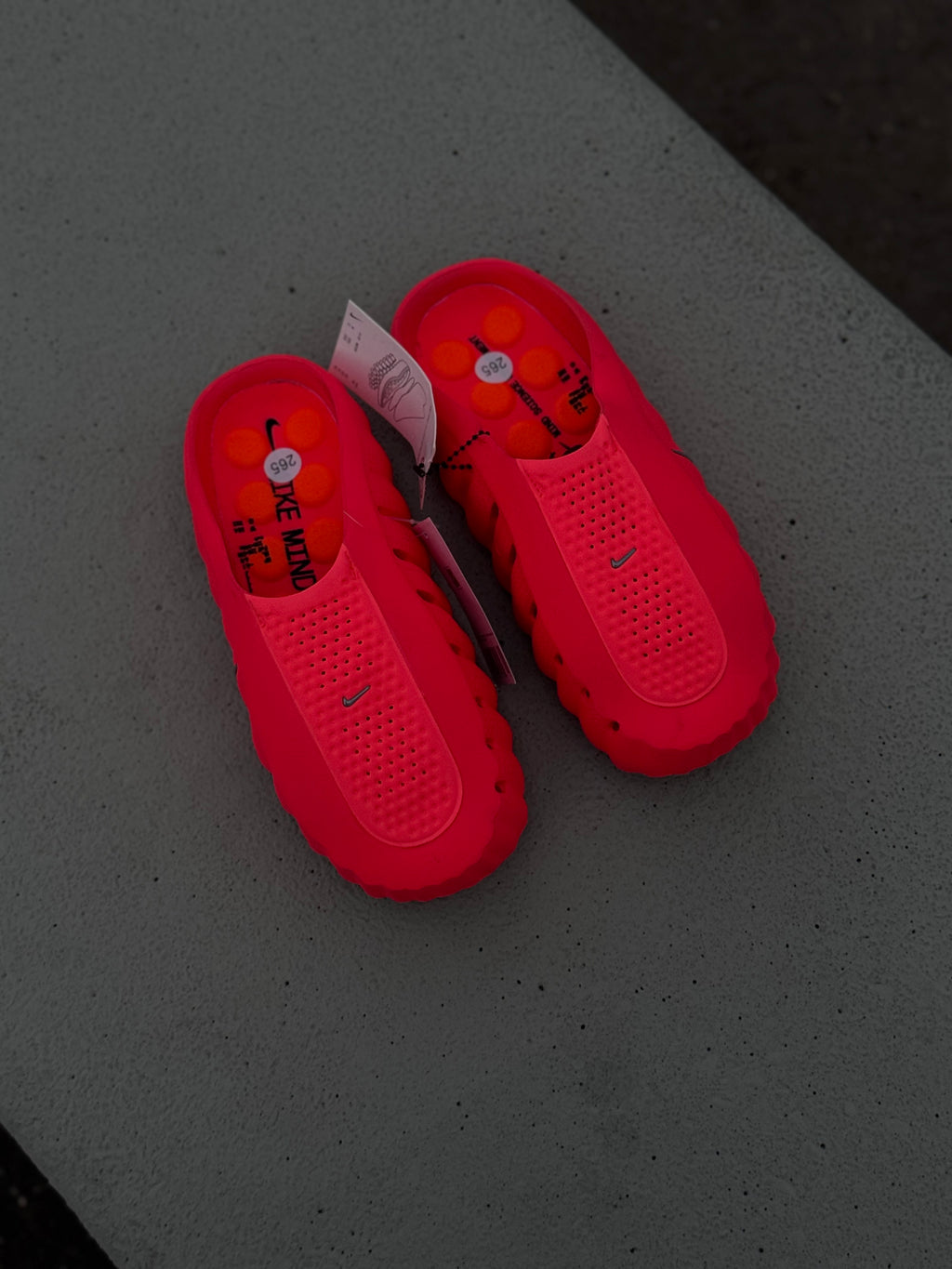 Nike mind 001 “rojo”