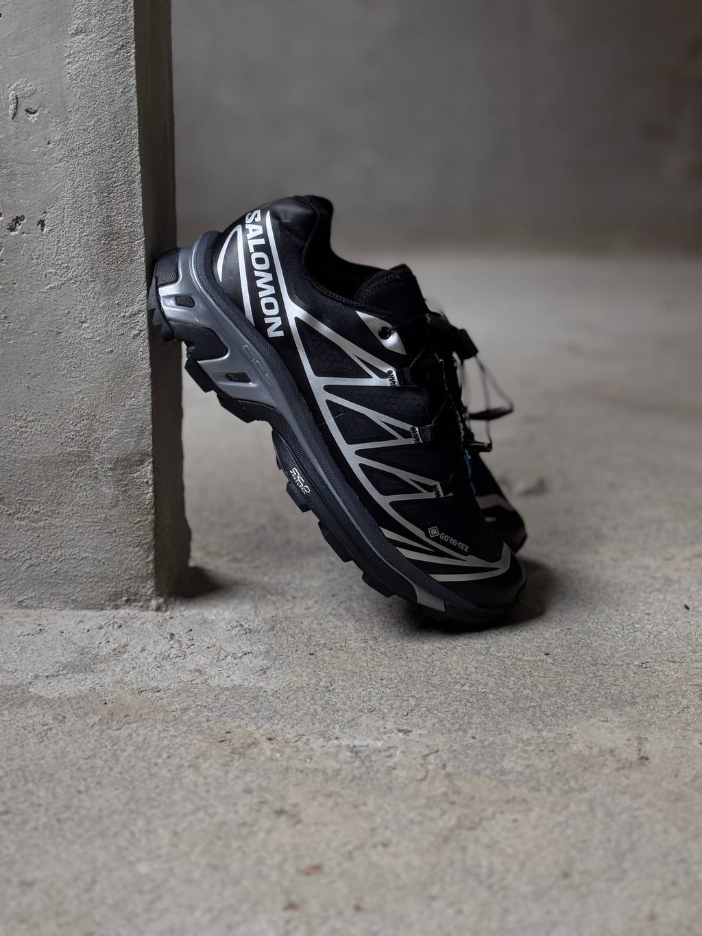 Salomón xt6 goretex “black silver”