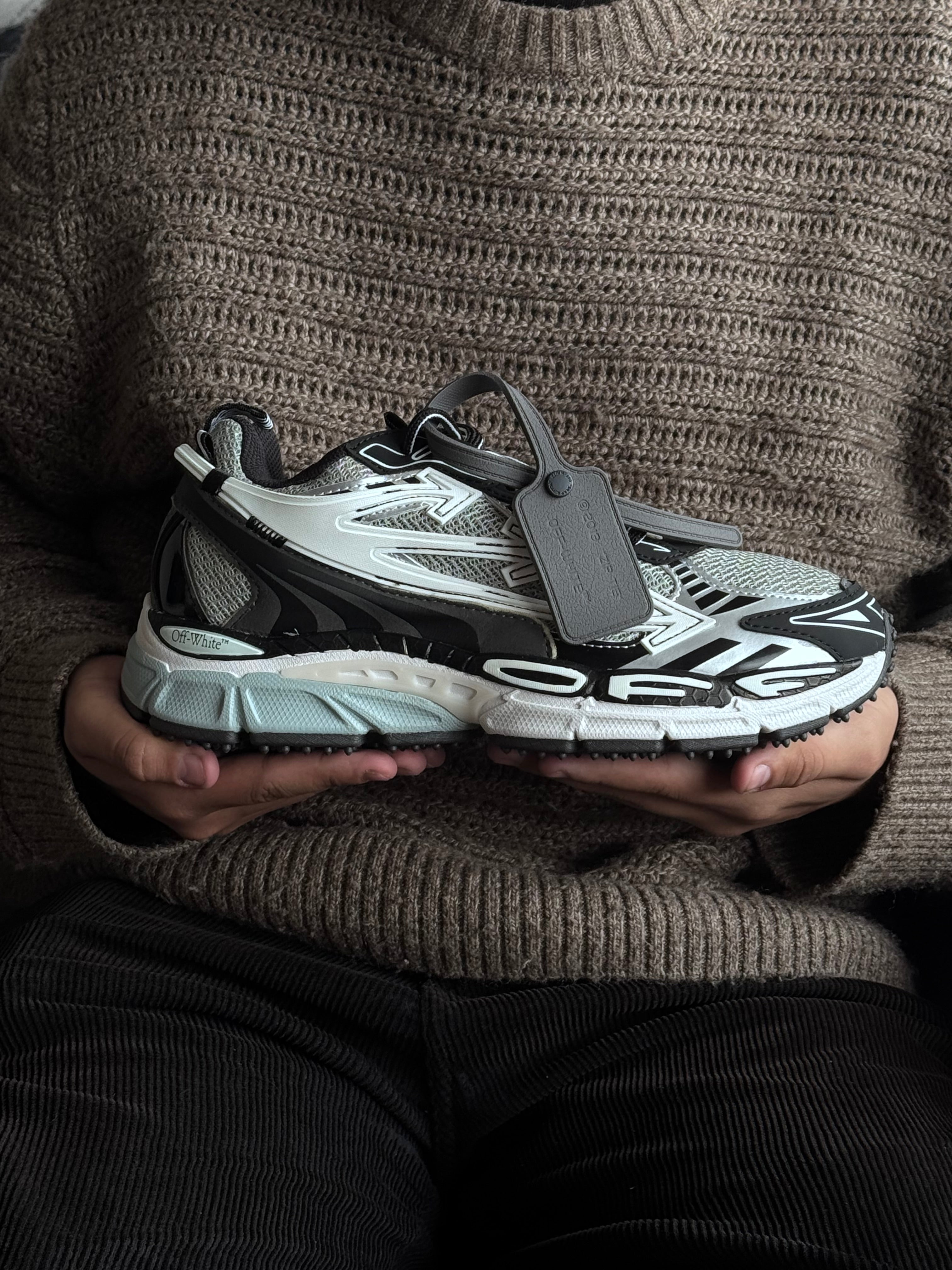 OFF-WHITE Be Right Back