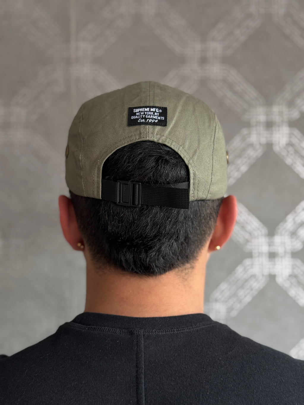 Gorra supreme five panel verde oliva