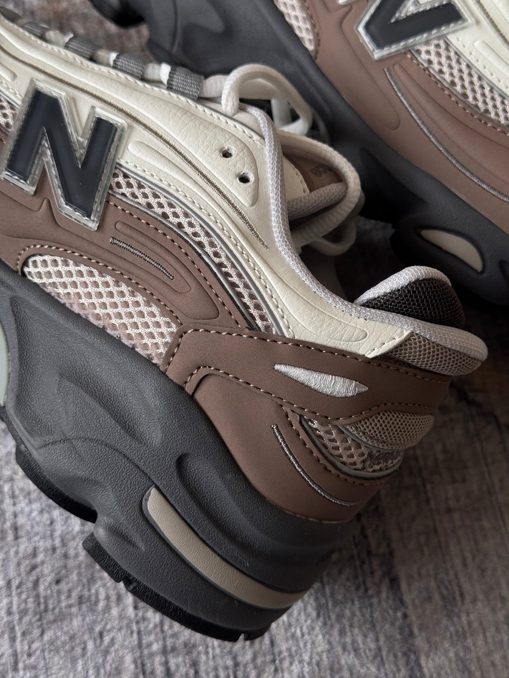 New Balance 1000 “mushroom grey”