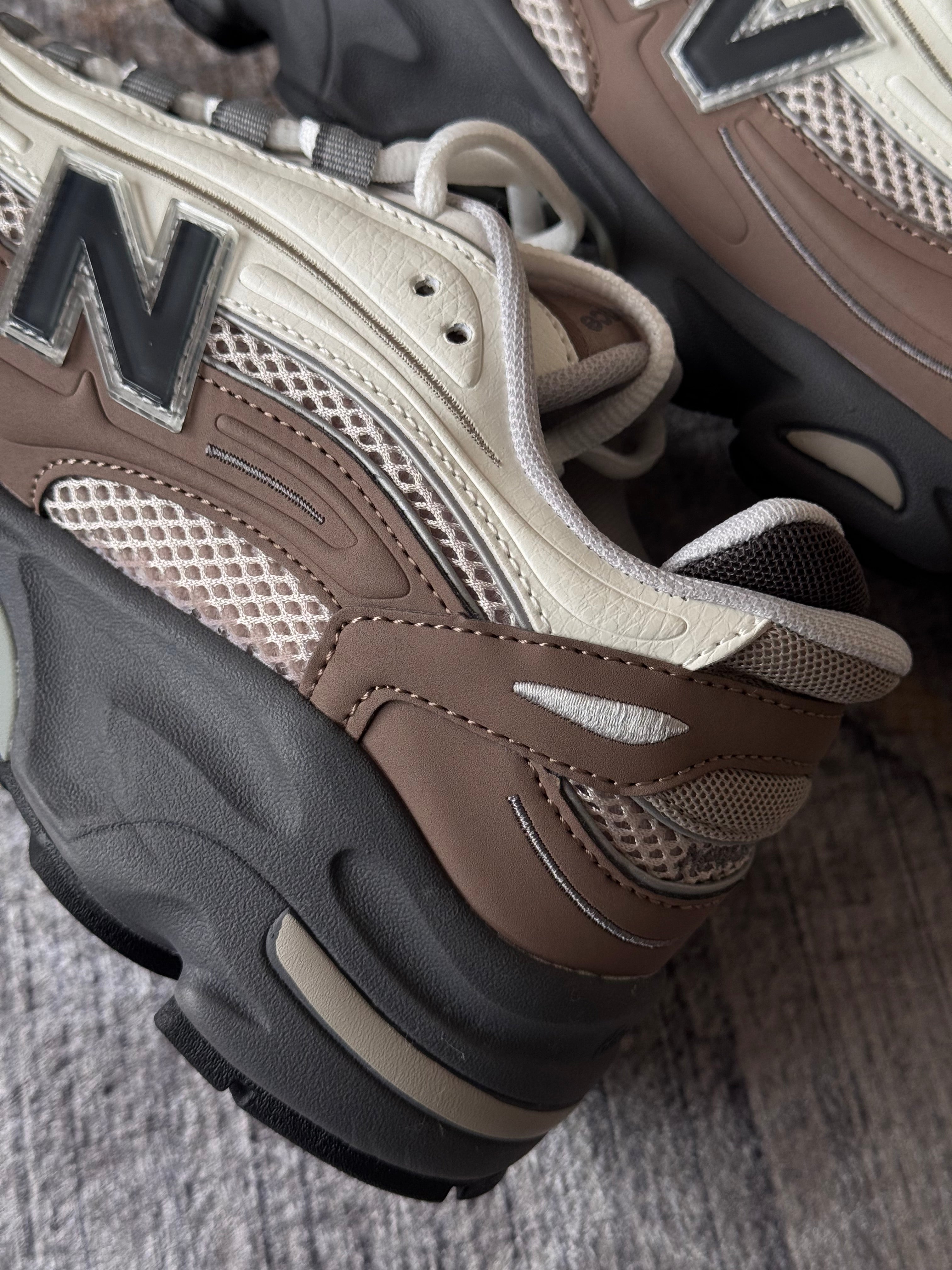 New Balance 1000 “mushroom grey”