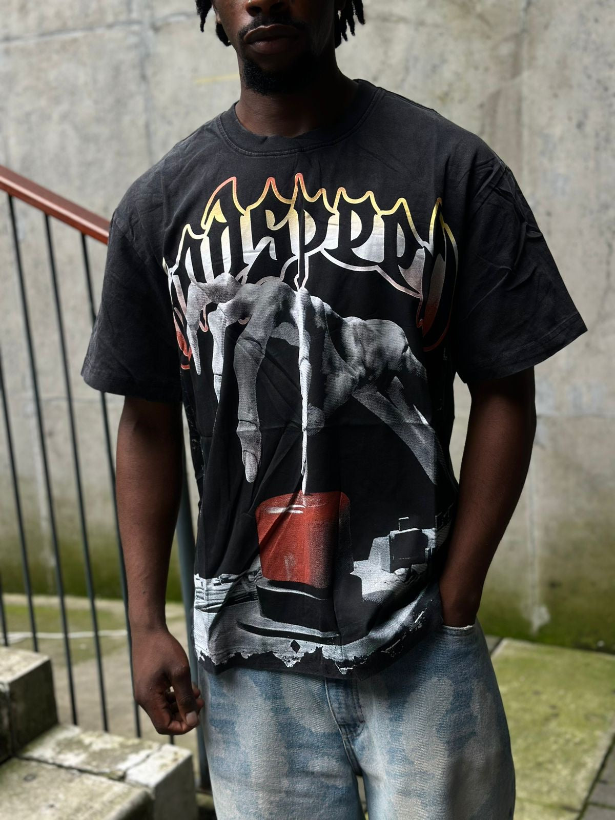 Camiseta Godspeed “skull”