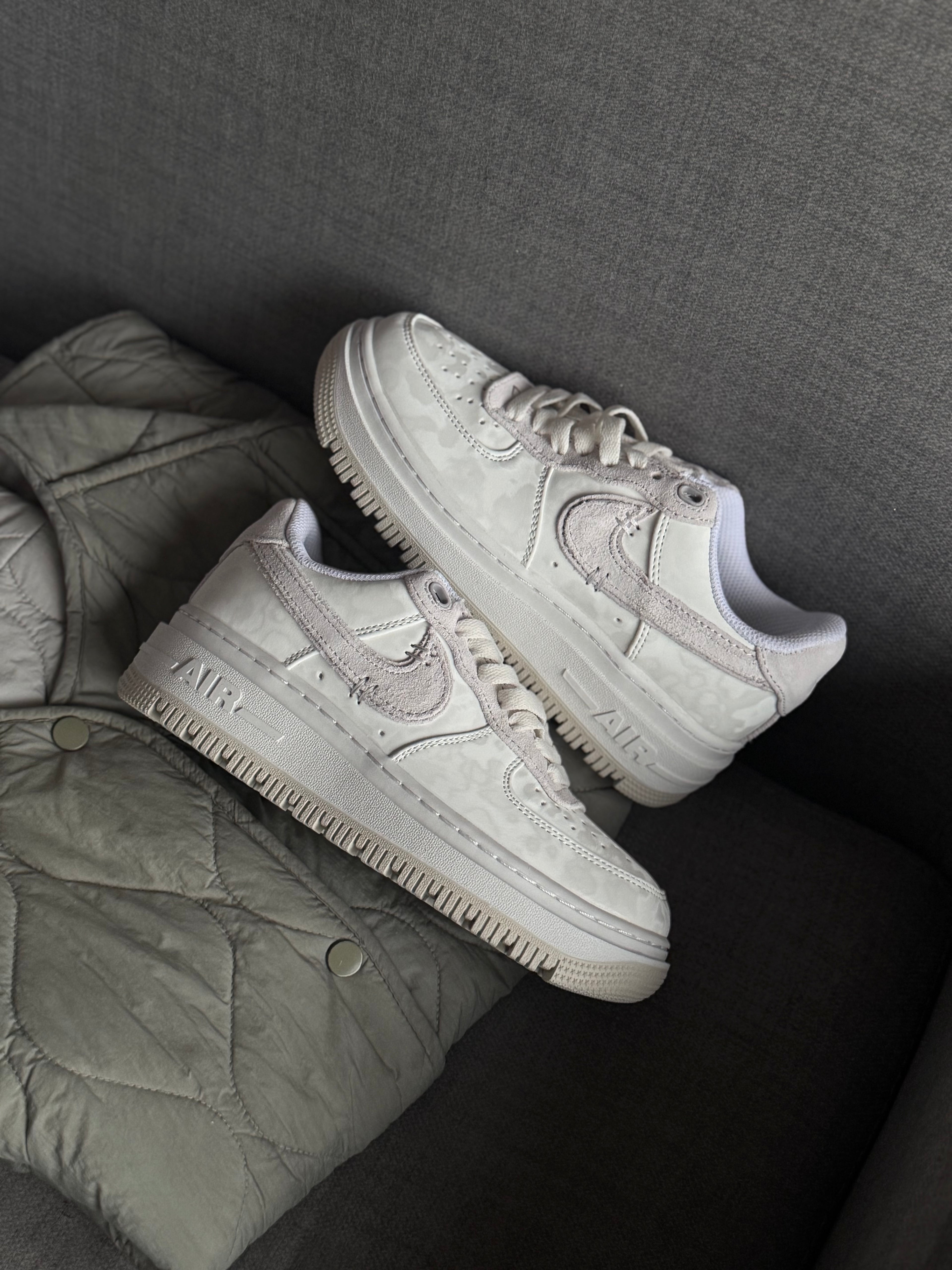 Nike air force One “lux summit”