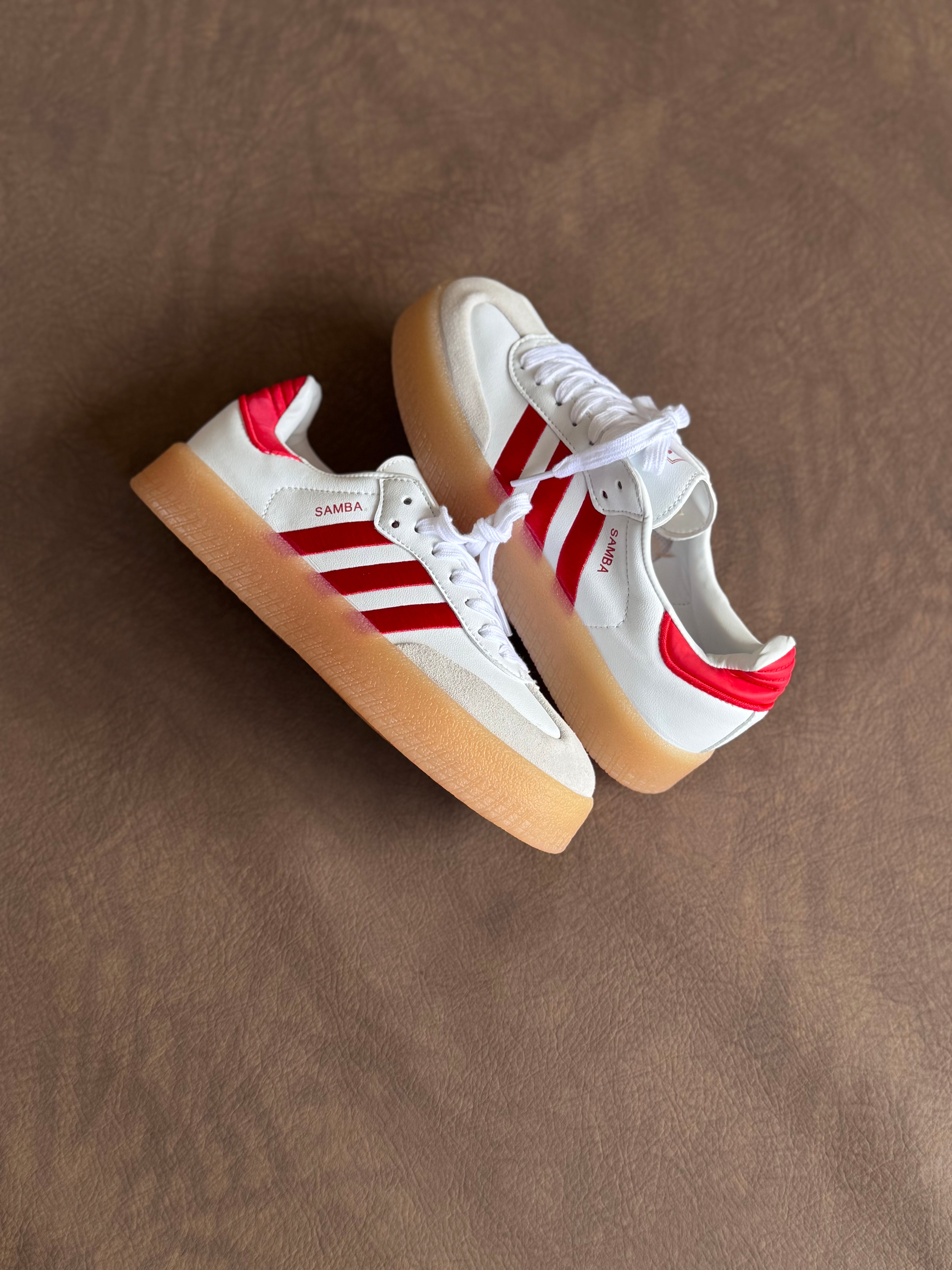 Adidas sambae “blanco rojo “