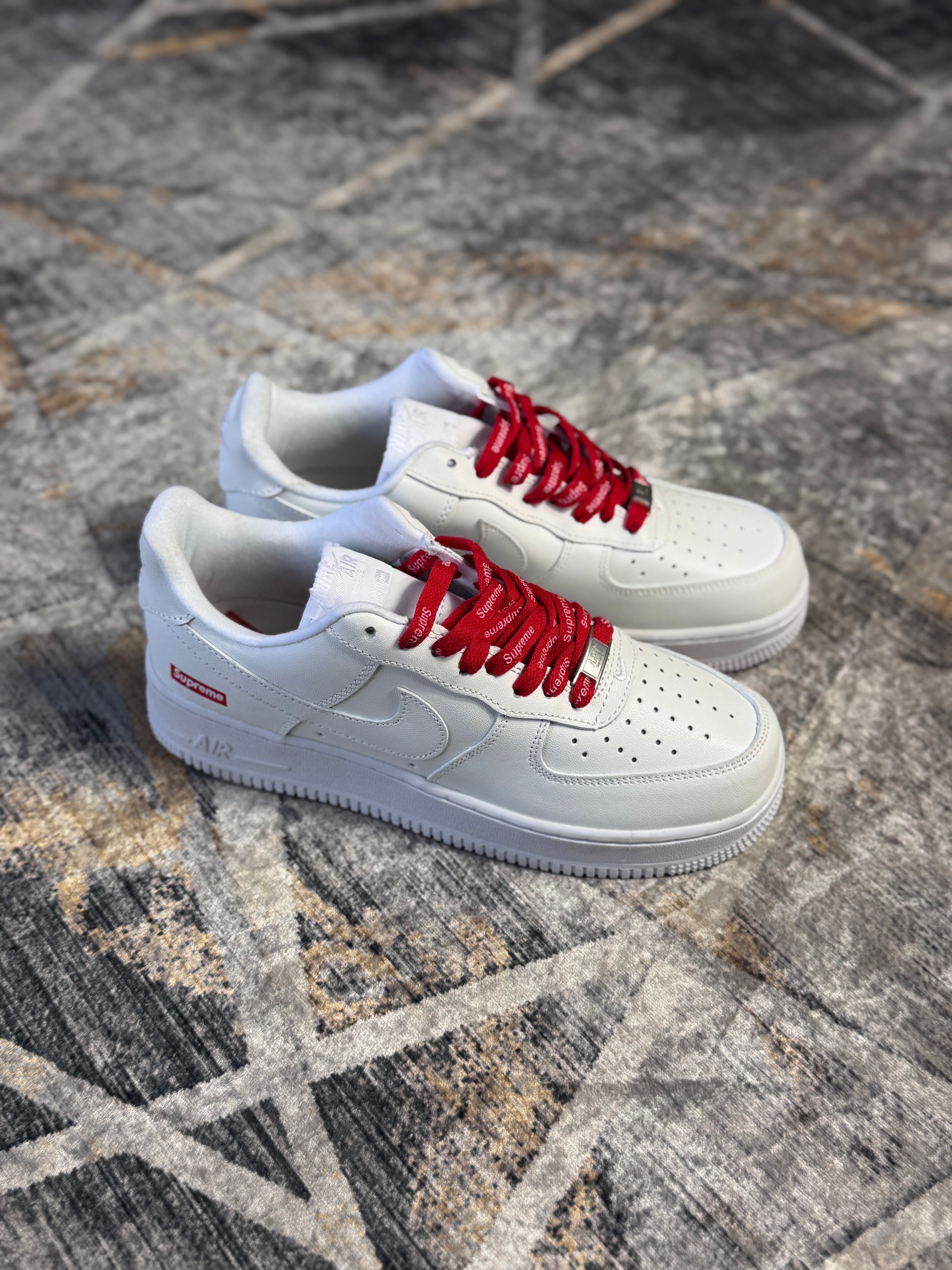 Nike air force One x supreme