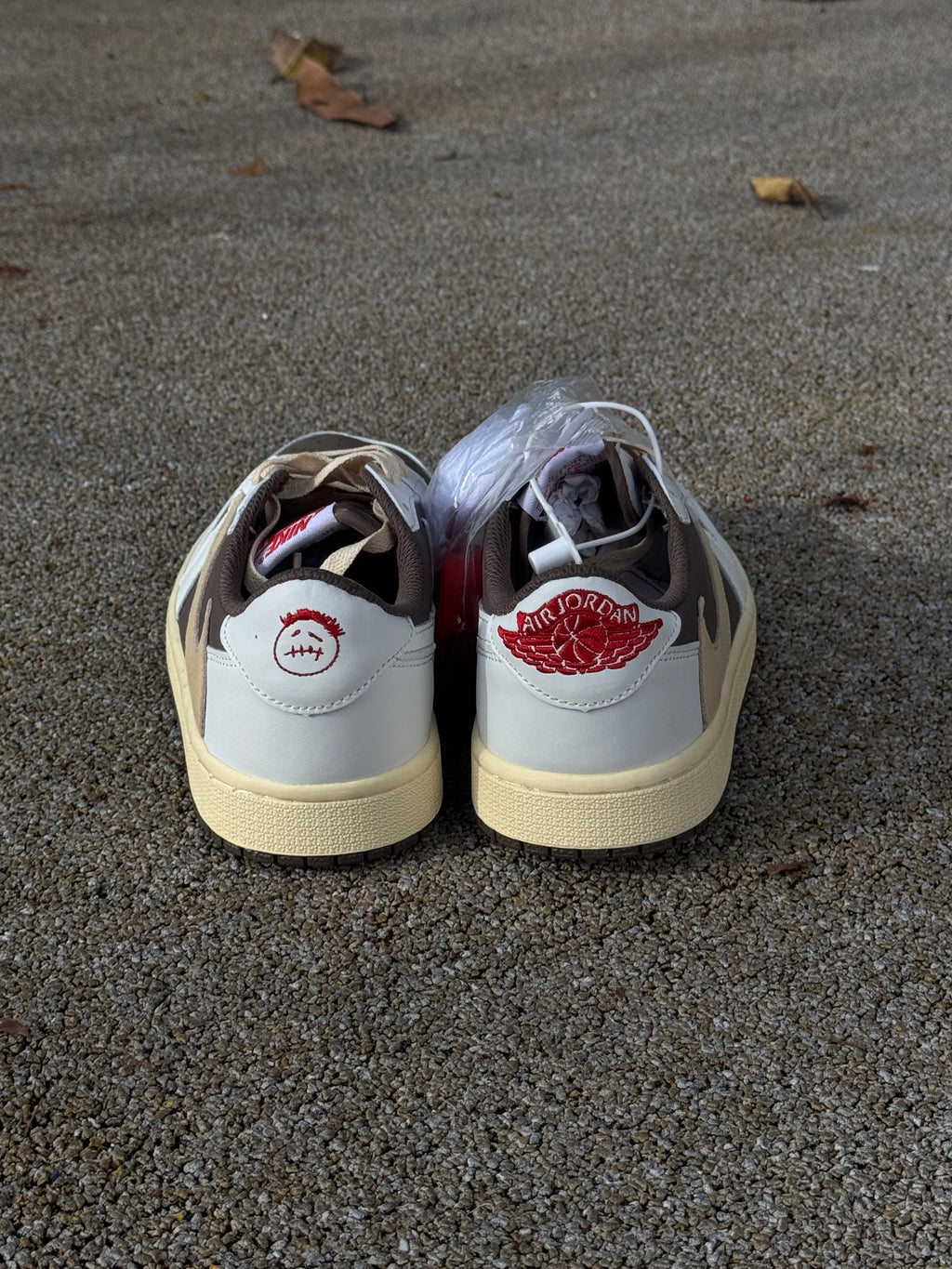 Nike Air Jordan 1 low x Travis scott “revese mocha”