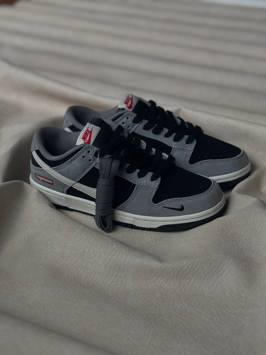 Nike sb x supreme