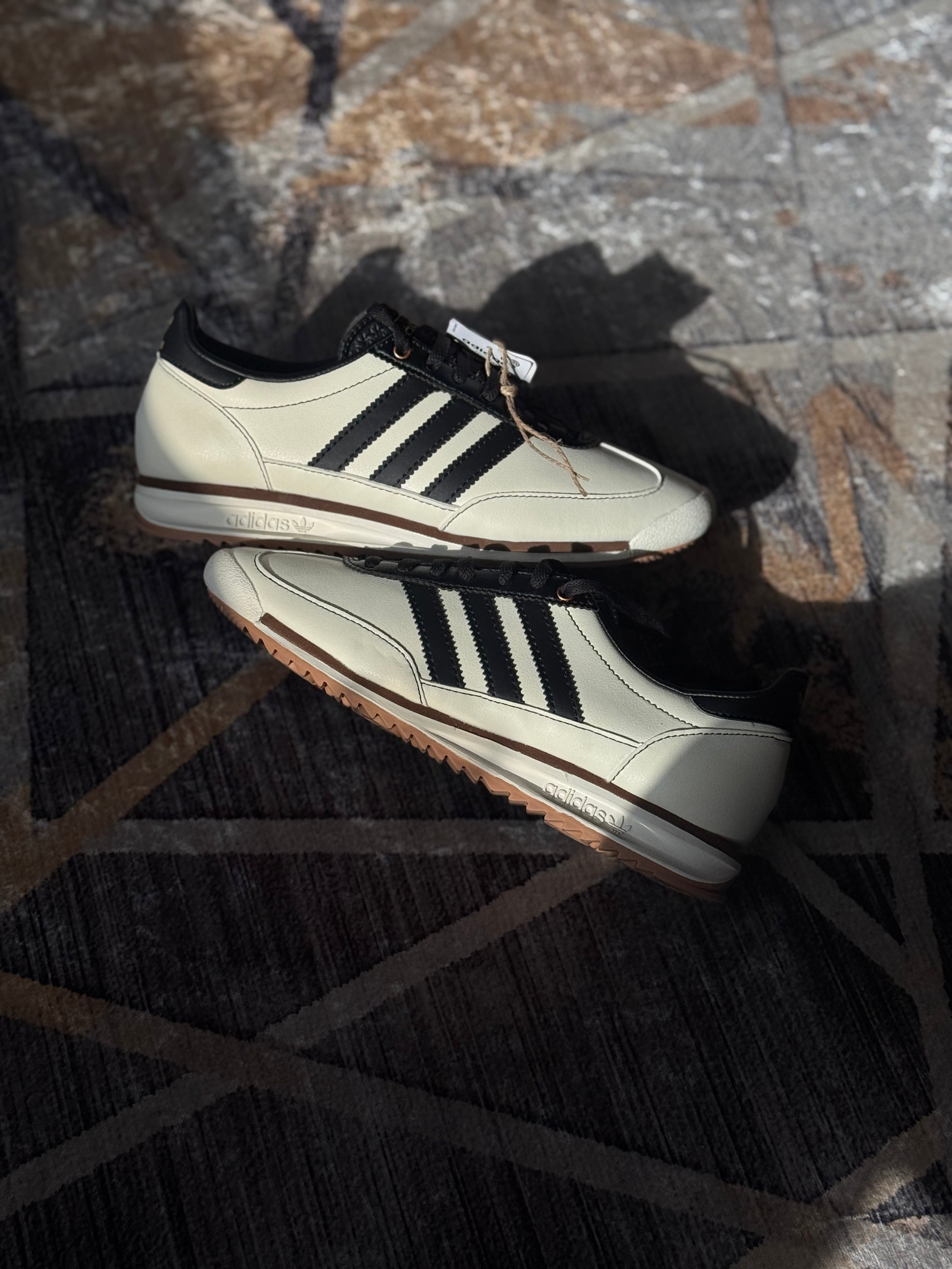 Adidas sl72 og “beige negro “