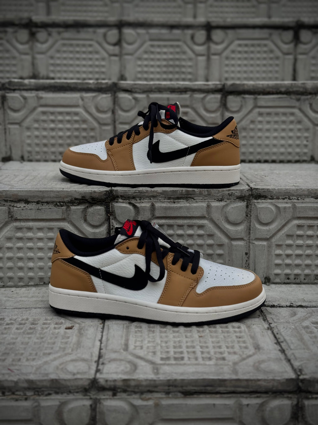 Air Jordan 1 Low “Sail and Golden harvest”