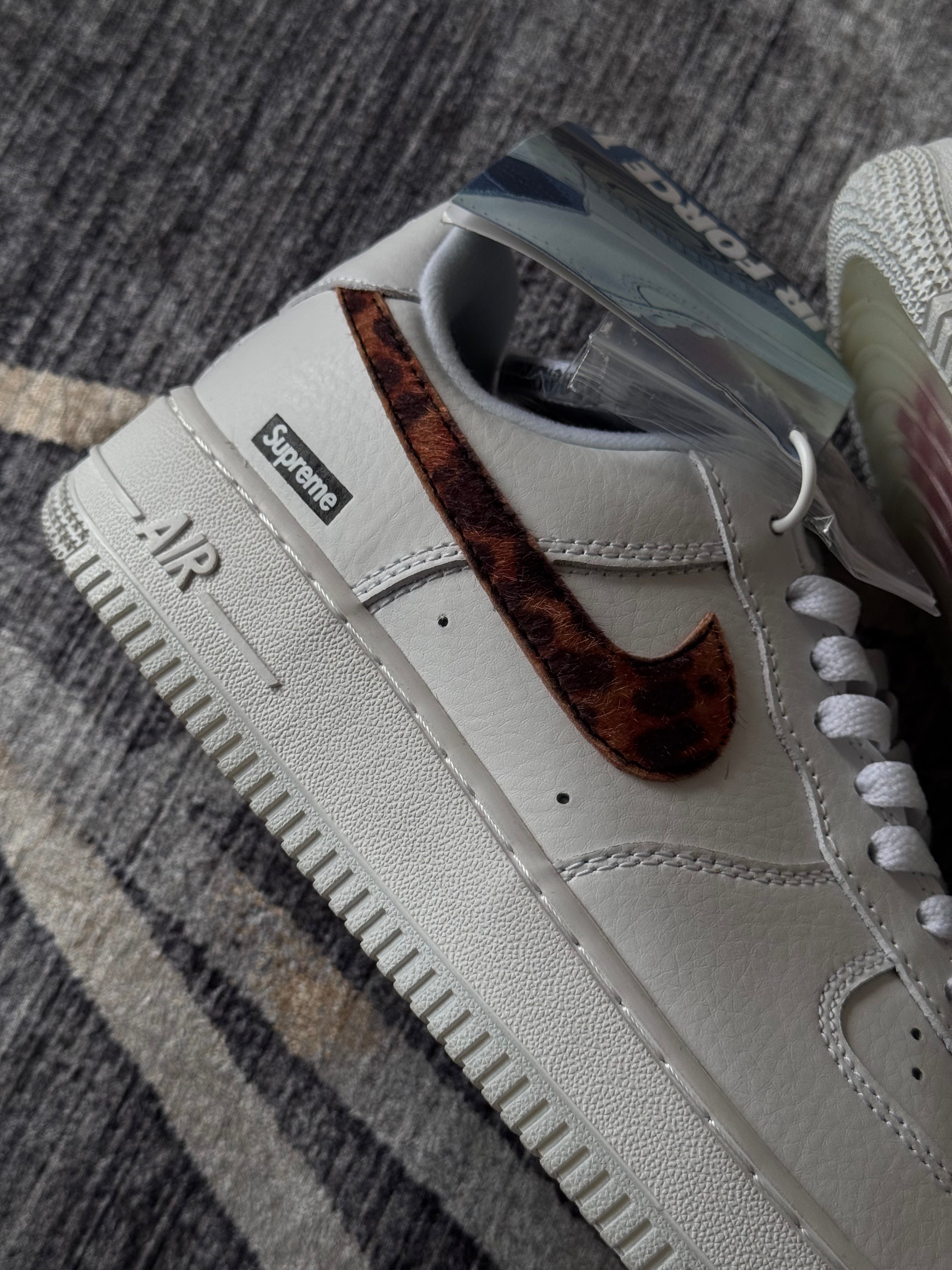 Air Force 1 Low White Cheetah Print Supreme X Goodenough