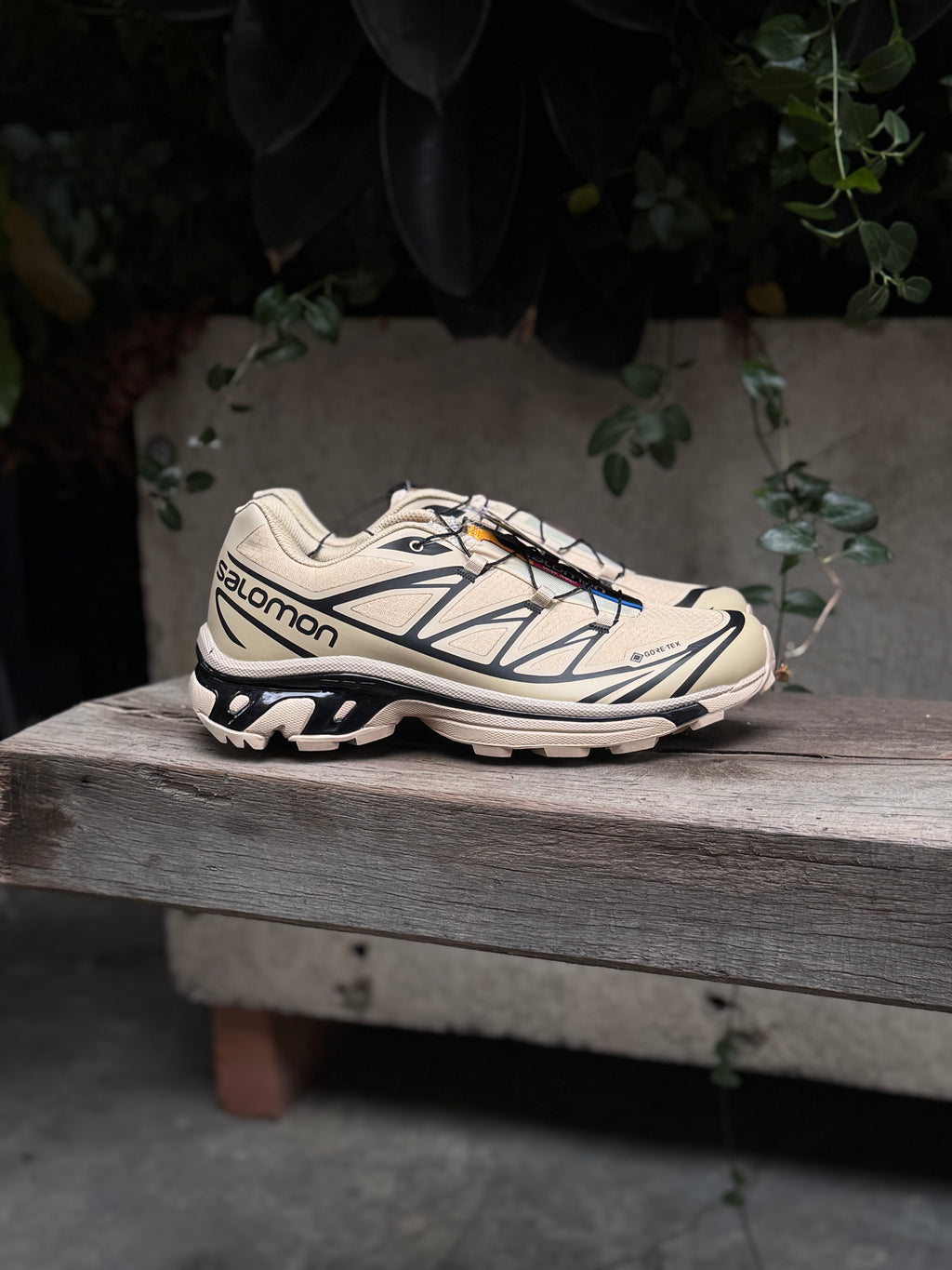 Salomón xt6 goretex “safari black”