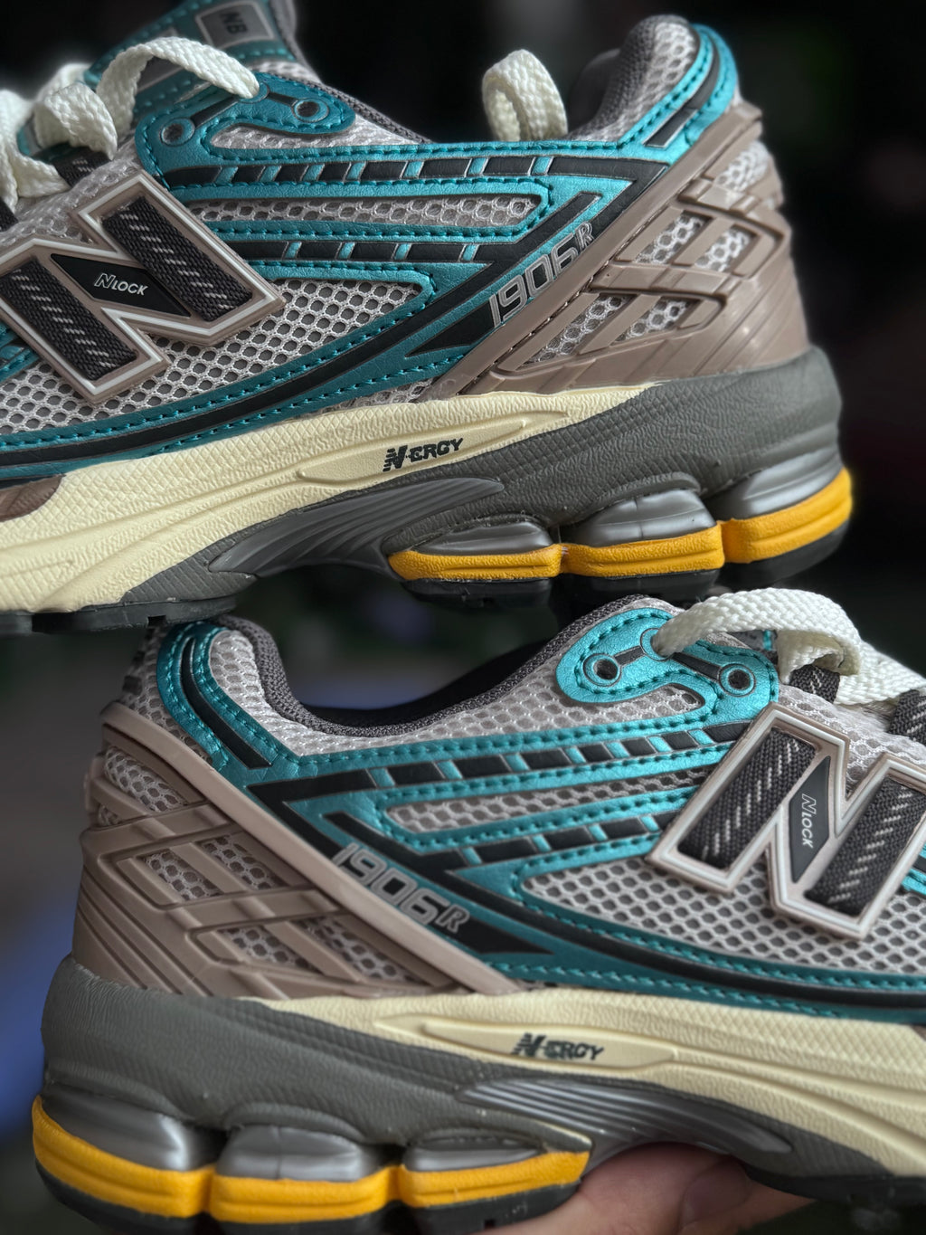 New Balance 1906 R