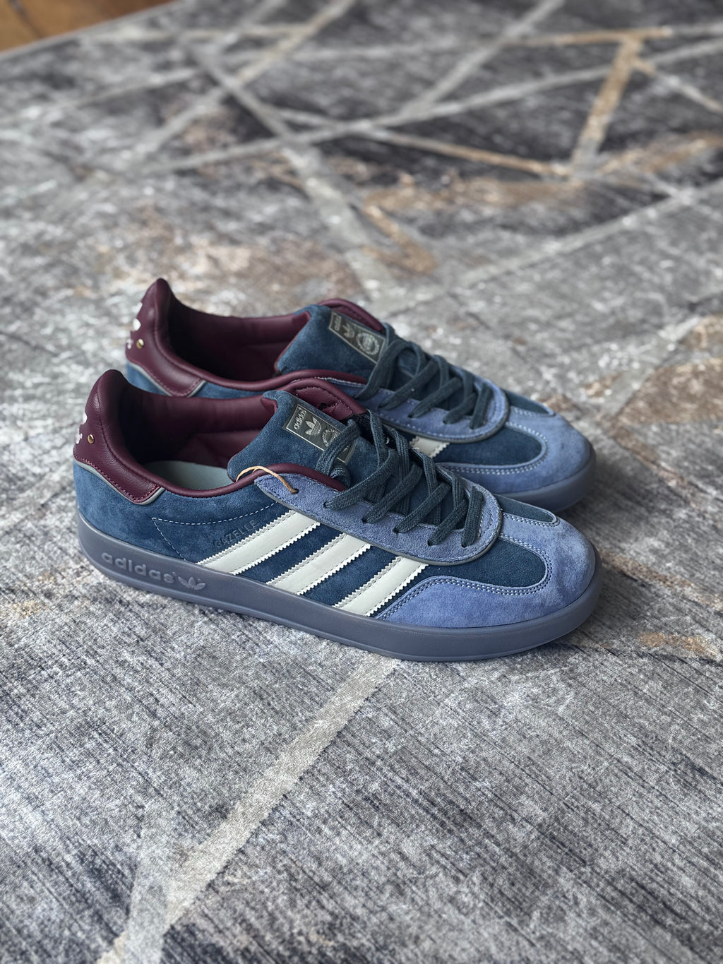 Adidas Gazelle indoor “navy burgundy “