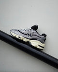 New balance  1000 silver