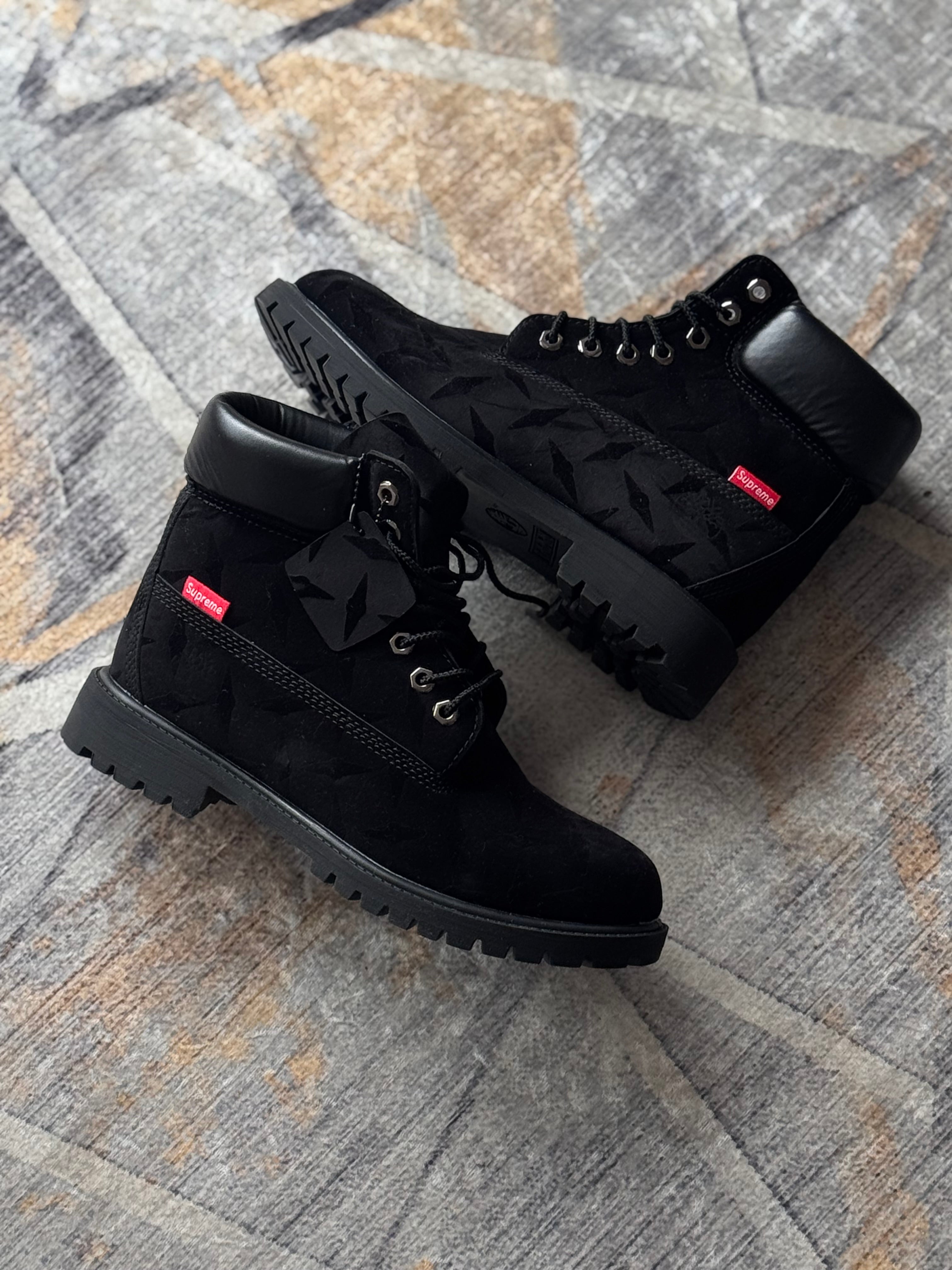 Timberland x supreme “negra”