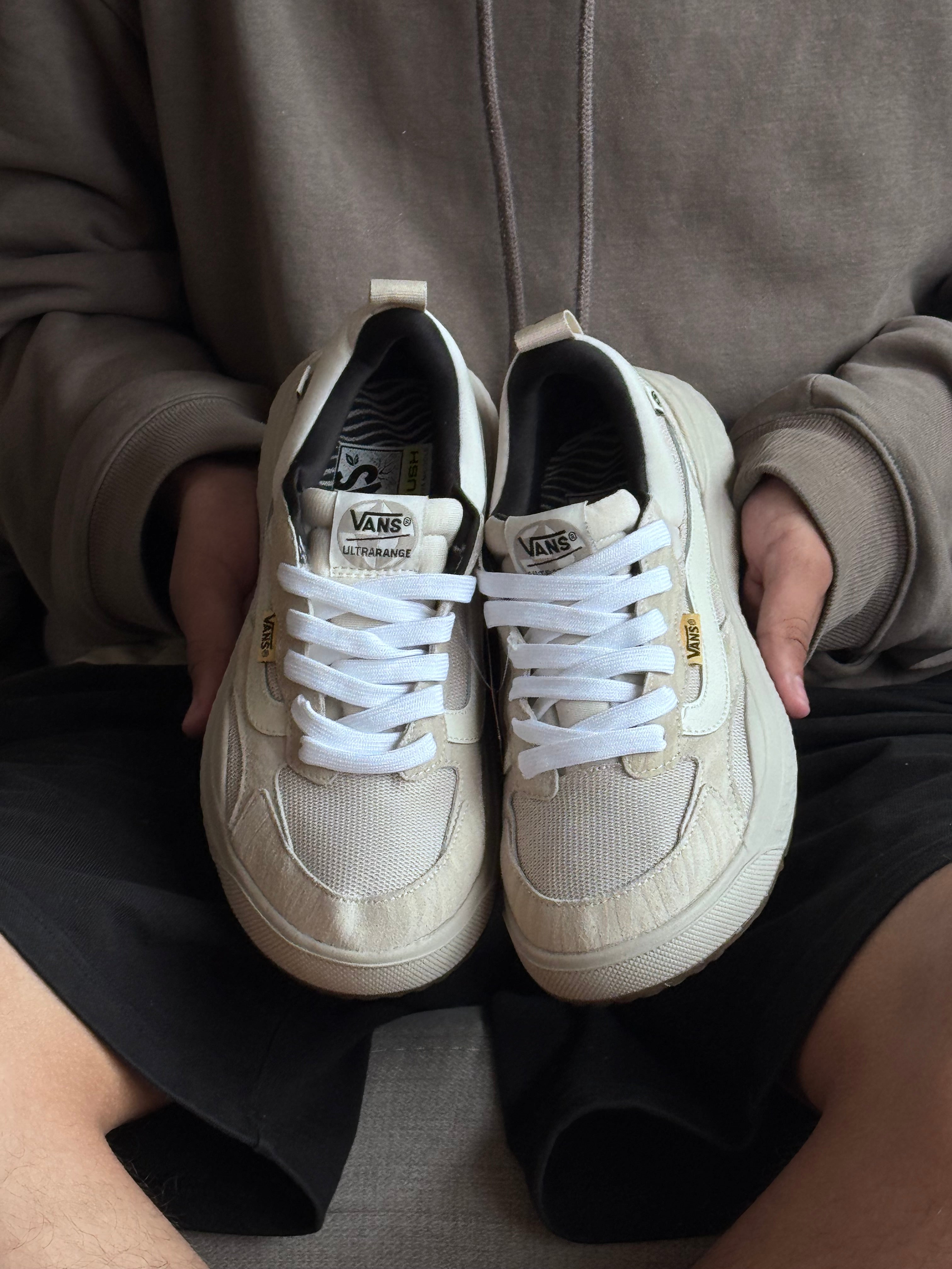 Vans ultra range v3 “beige”