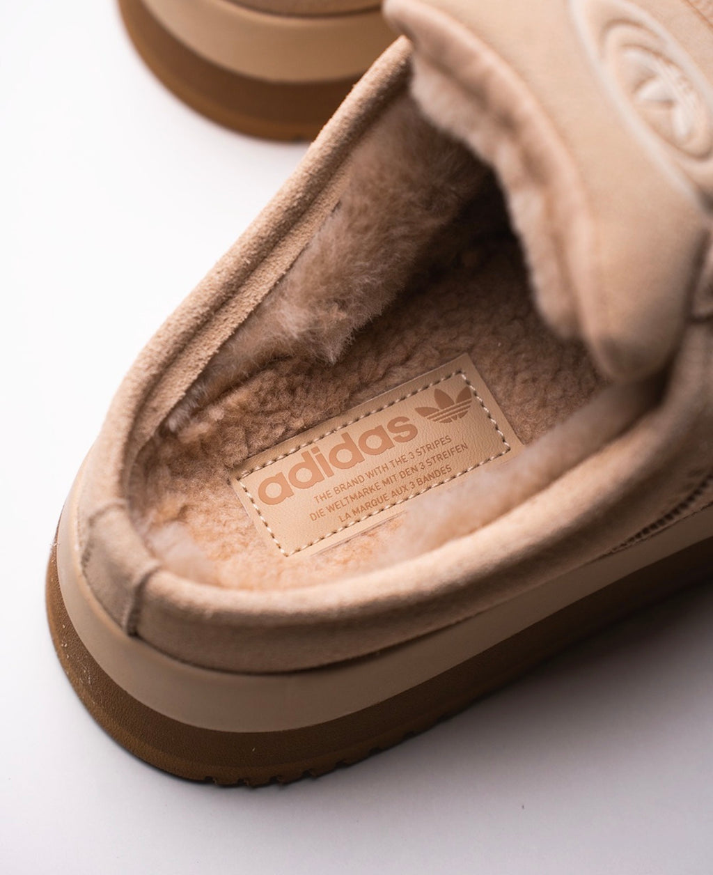 Adidas campus 00’s winter low “mágic beige”