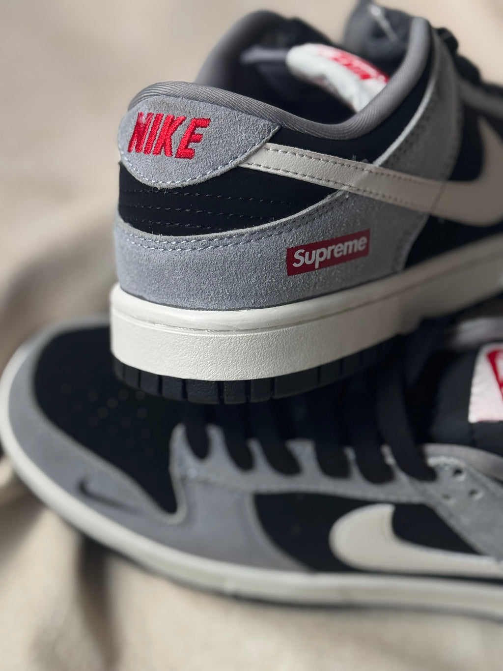 Nike sb x supreme