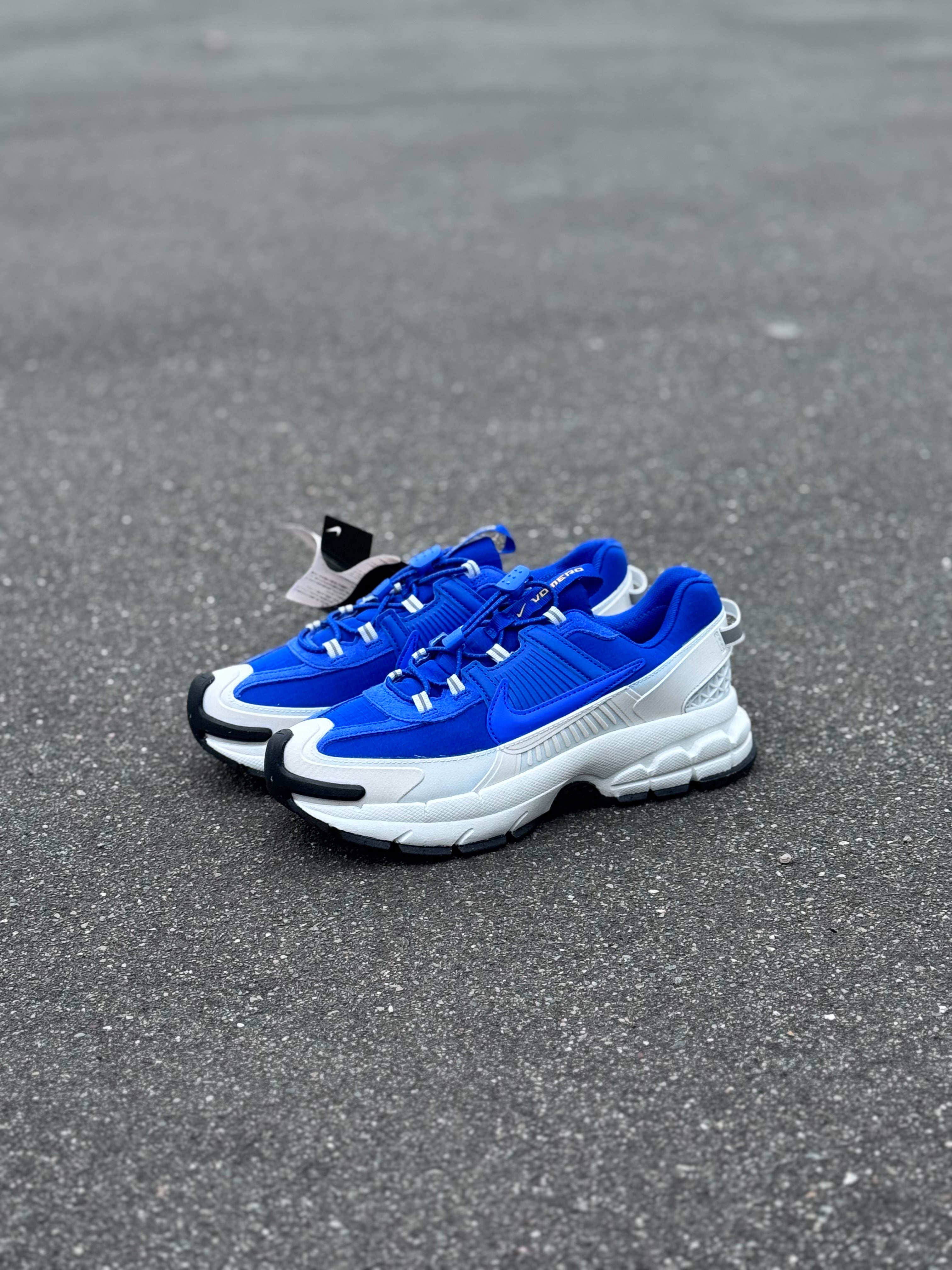 Nike Vomero roam “azul blanca “