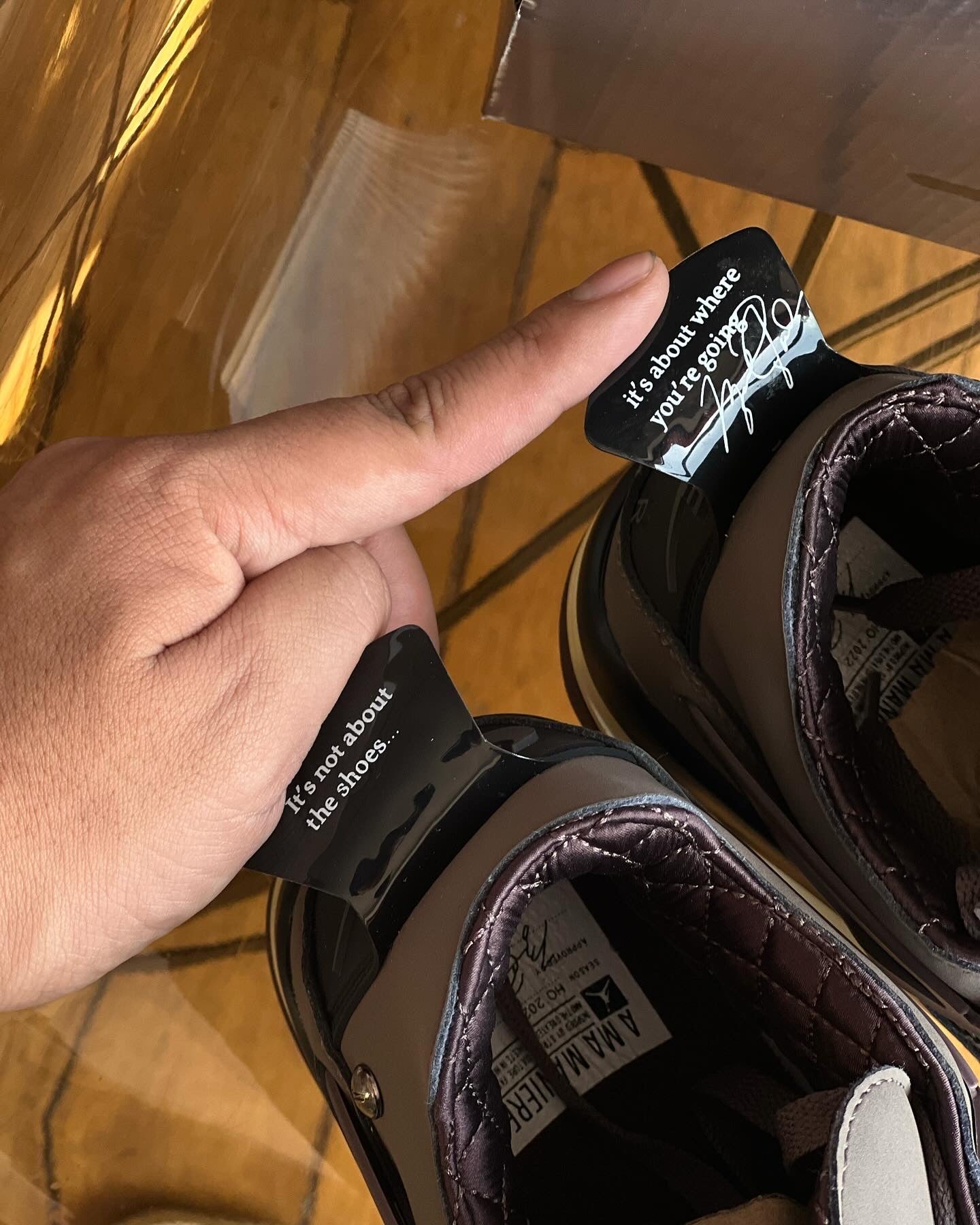 Nike Jordan 4 x “ama maniere”