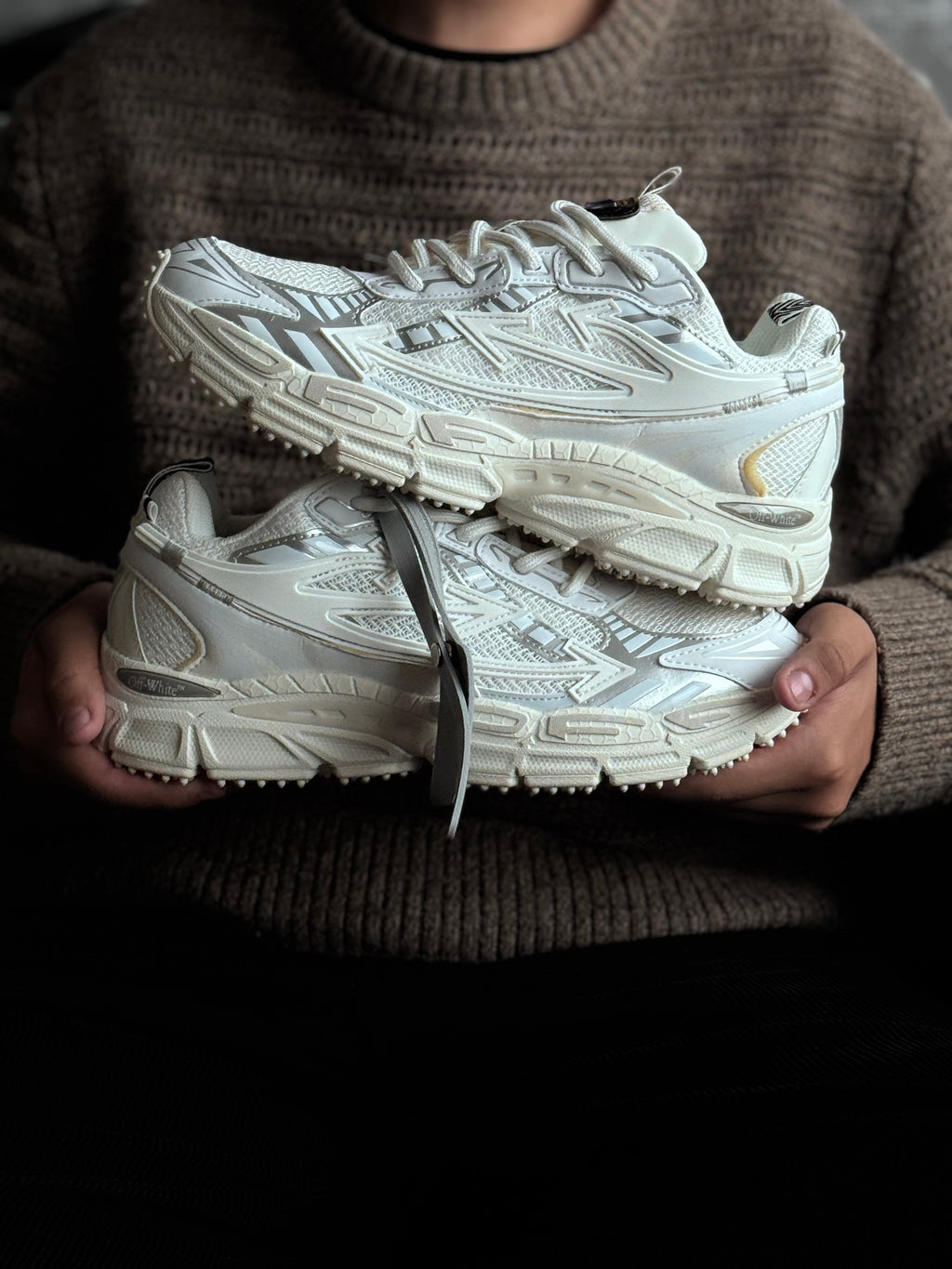 OFF-WHITE Be Right Back beige