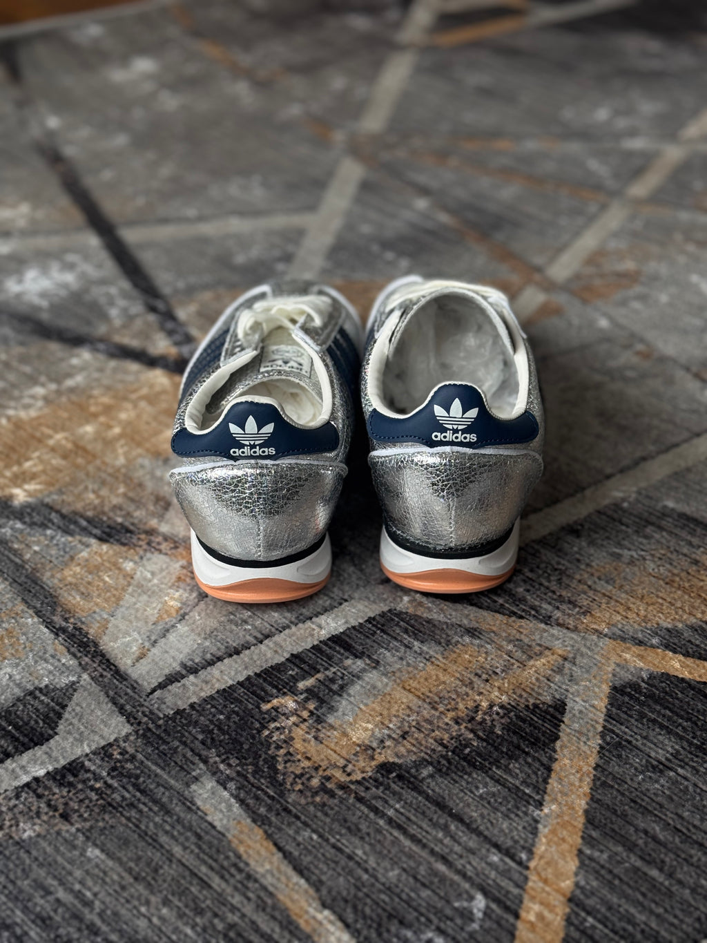 Adidas Sl 72 og “silver collegiate navy “