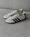 Adidas Tokyo “blanco negro”