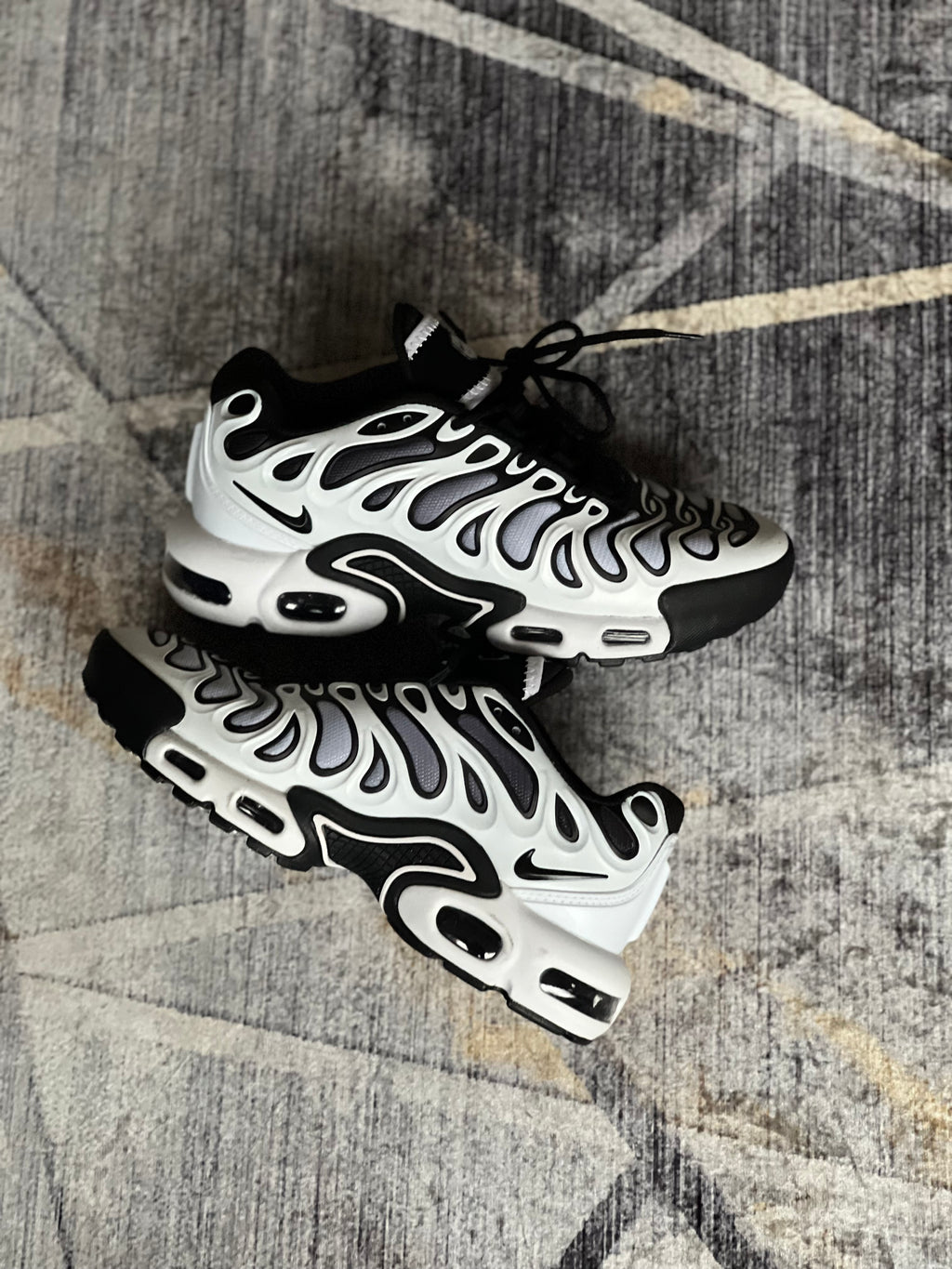 Nike air max tn “Drift”