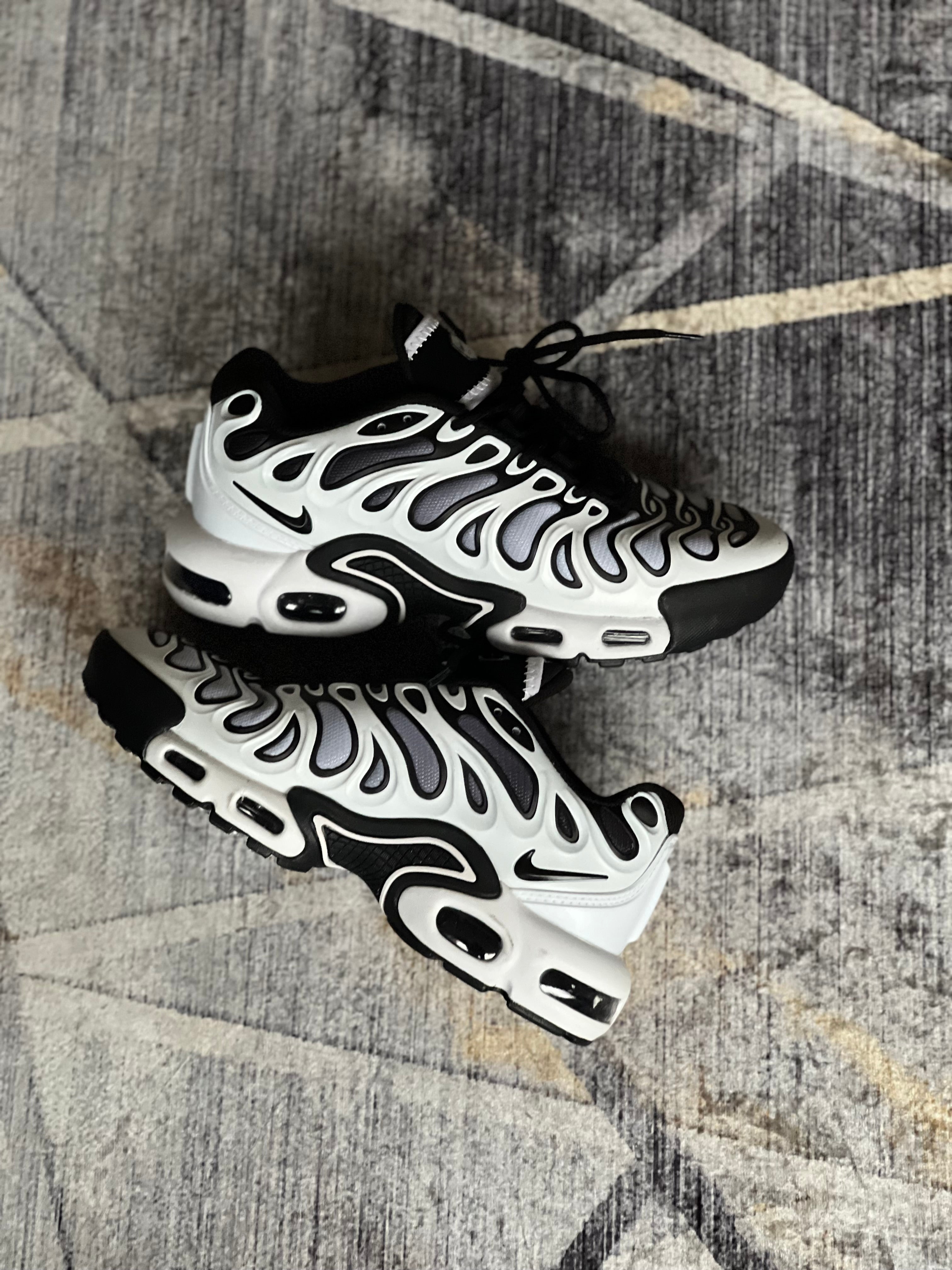 Nike air max tn “Drift”
