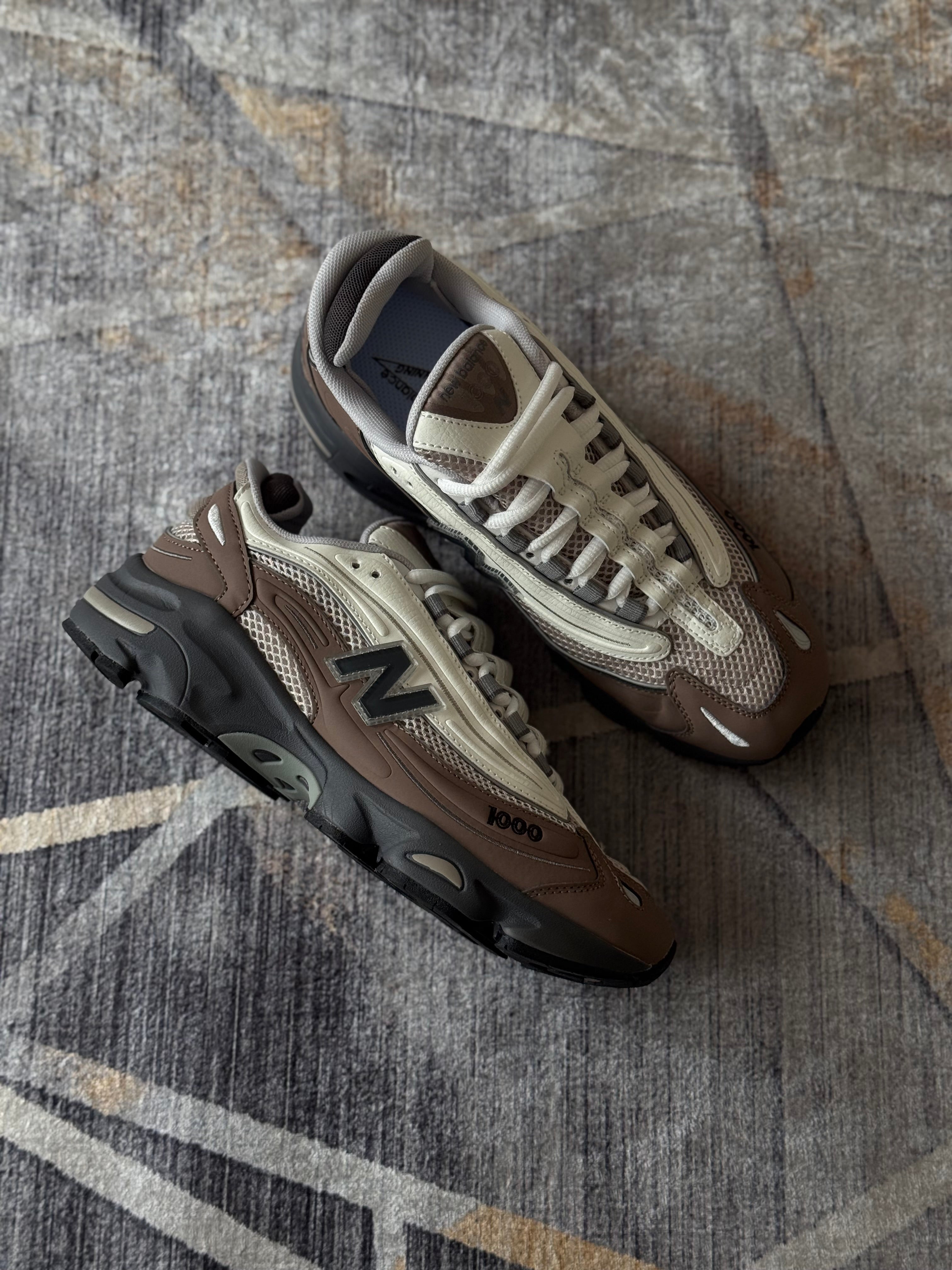 New Balance 1000 “mushroom grey”