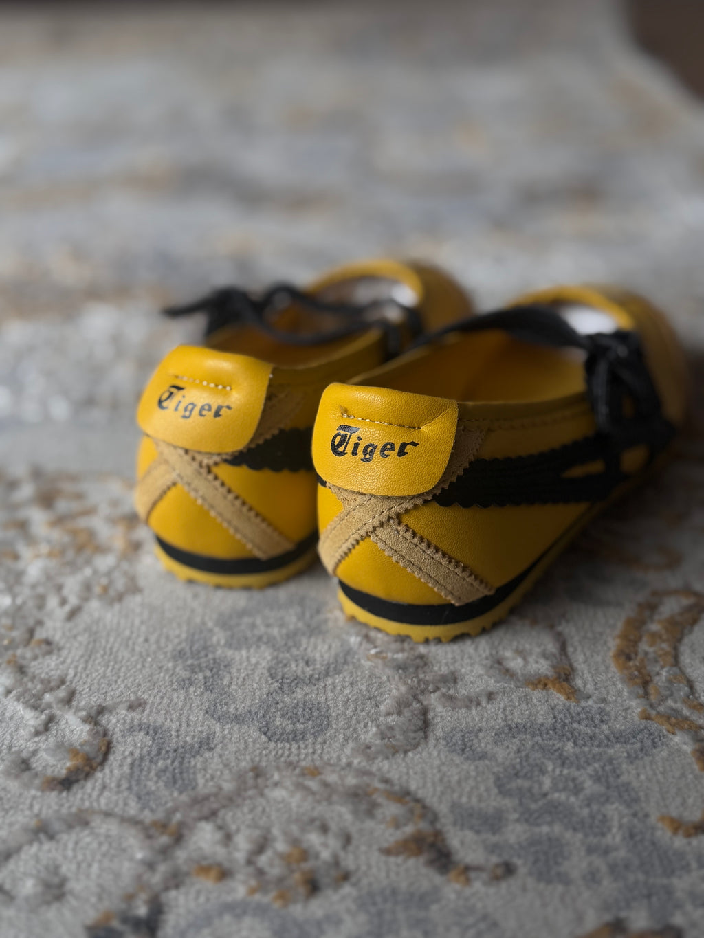 Onitsuka Tiger ballet flats “amarillo”