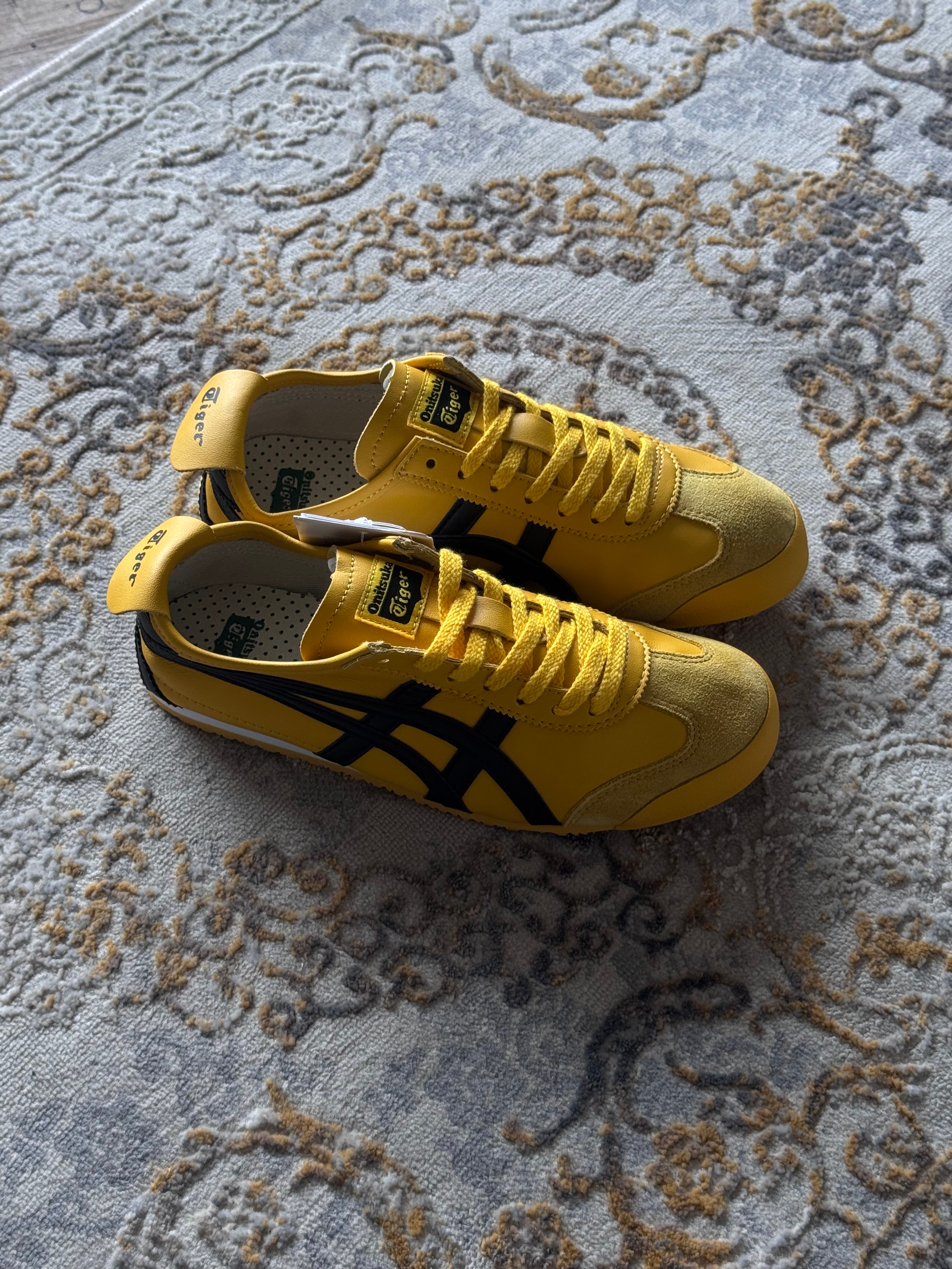 Onitsuka Tiger amarilla