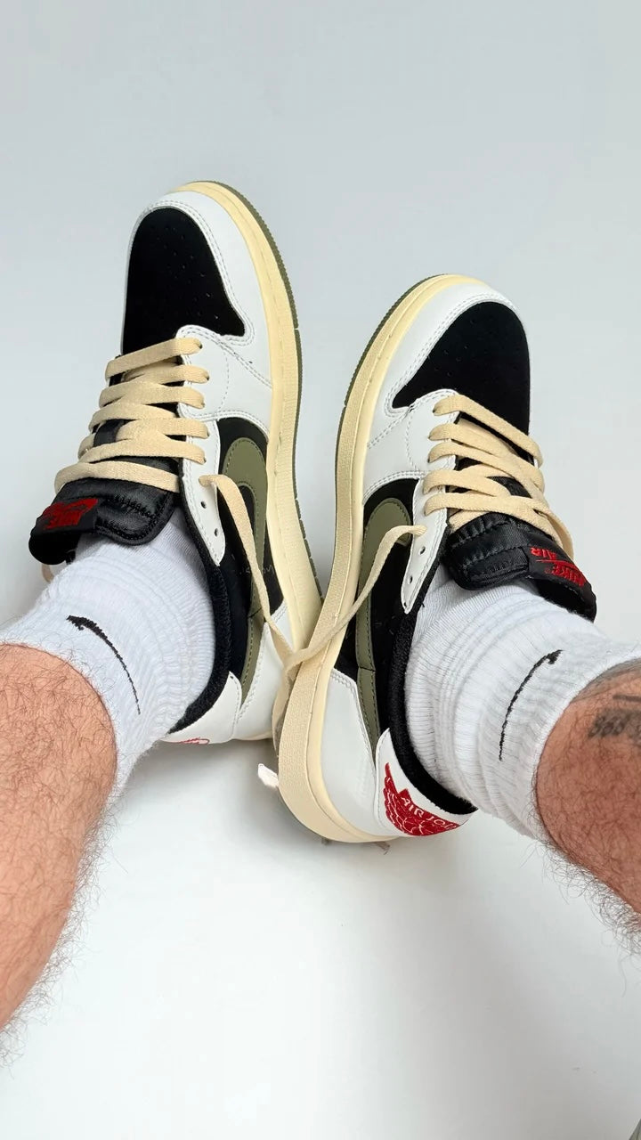 Nike Air Jordan 1 low x “travis scott” olive